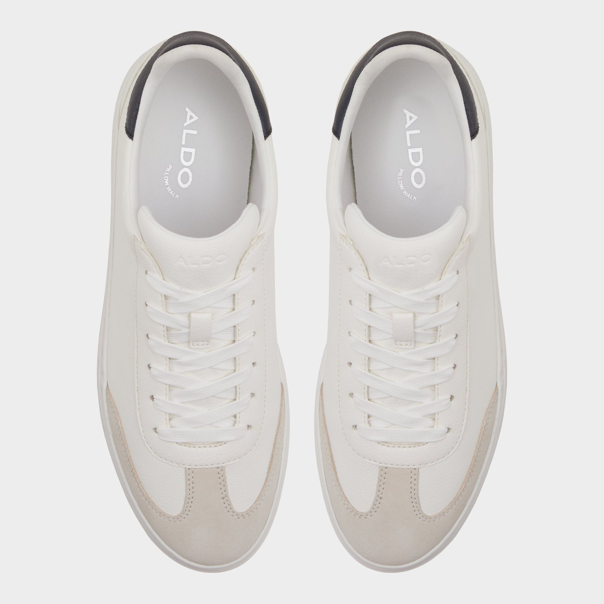 Top-down view of the White Lido Low top sneaker