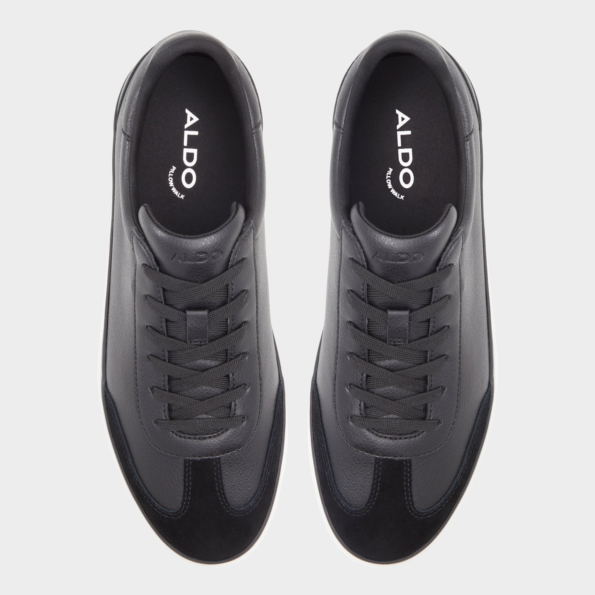 Top-down view of the Black Lido Low top sneaker