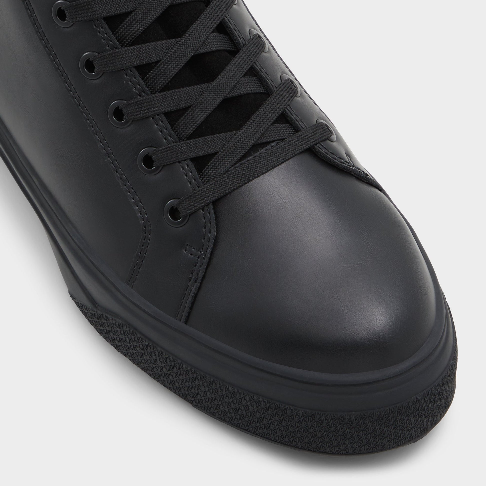 Gros plan de la Noir Dusker Botte lacée
