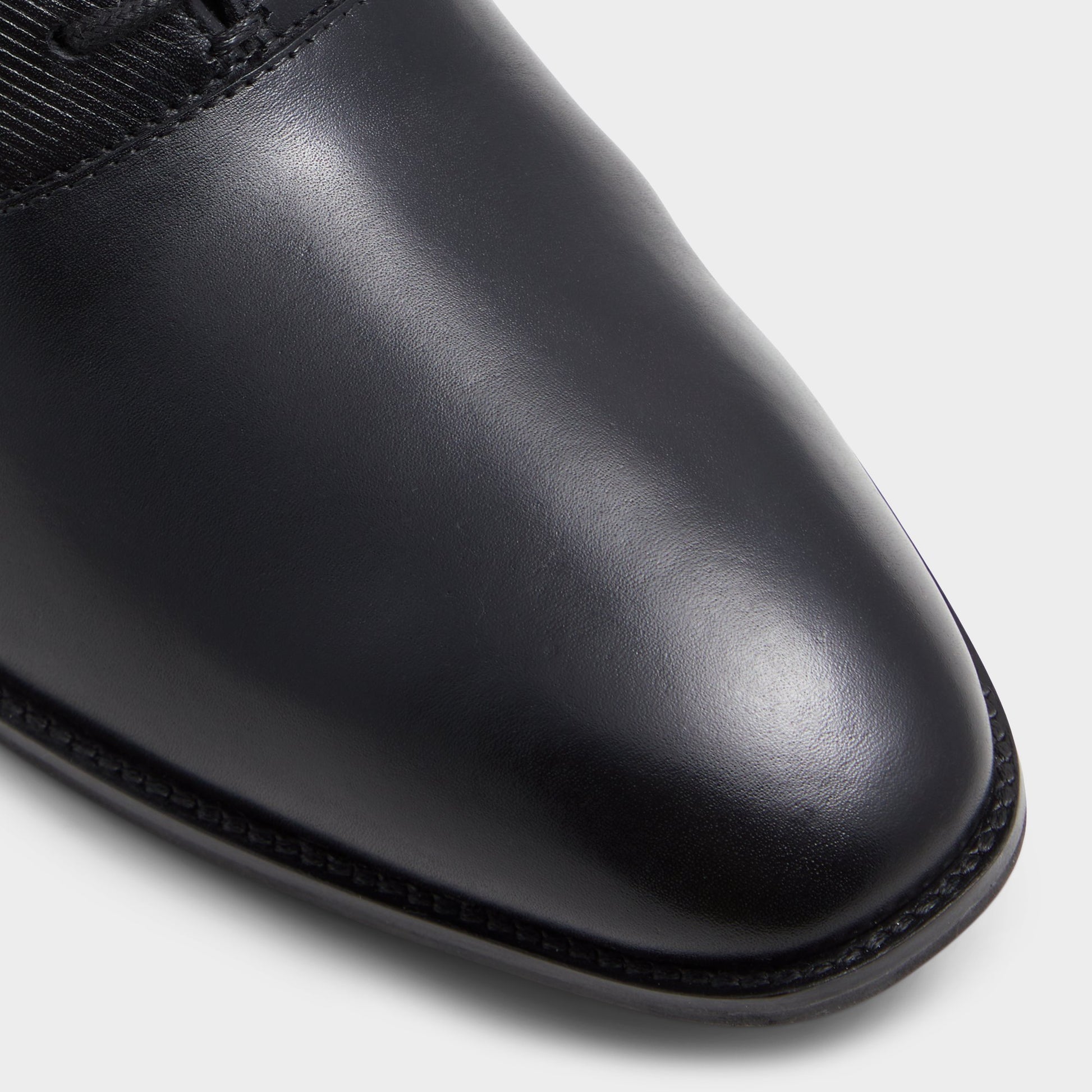 Close-up of the Black Morio Oxford shoe