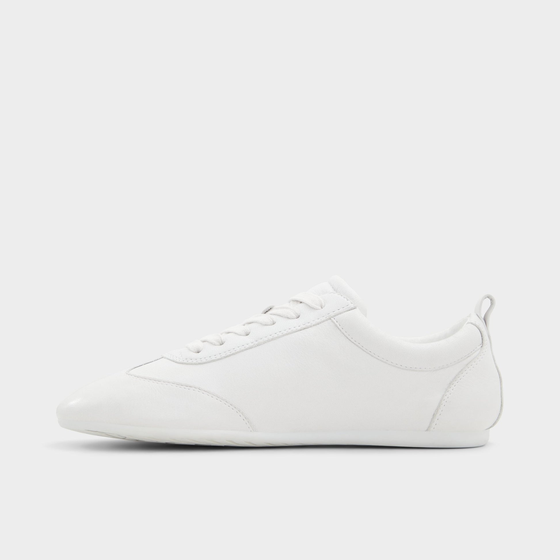 Side view of White/Bone Swiftlyy Low top sneaker