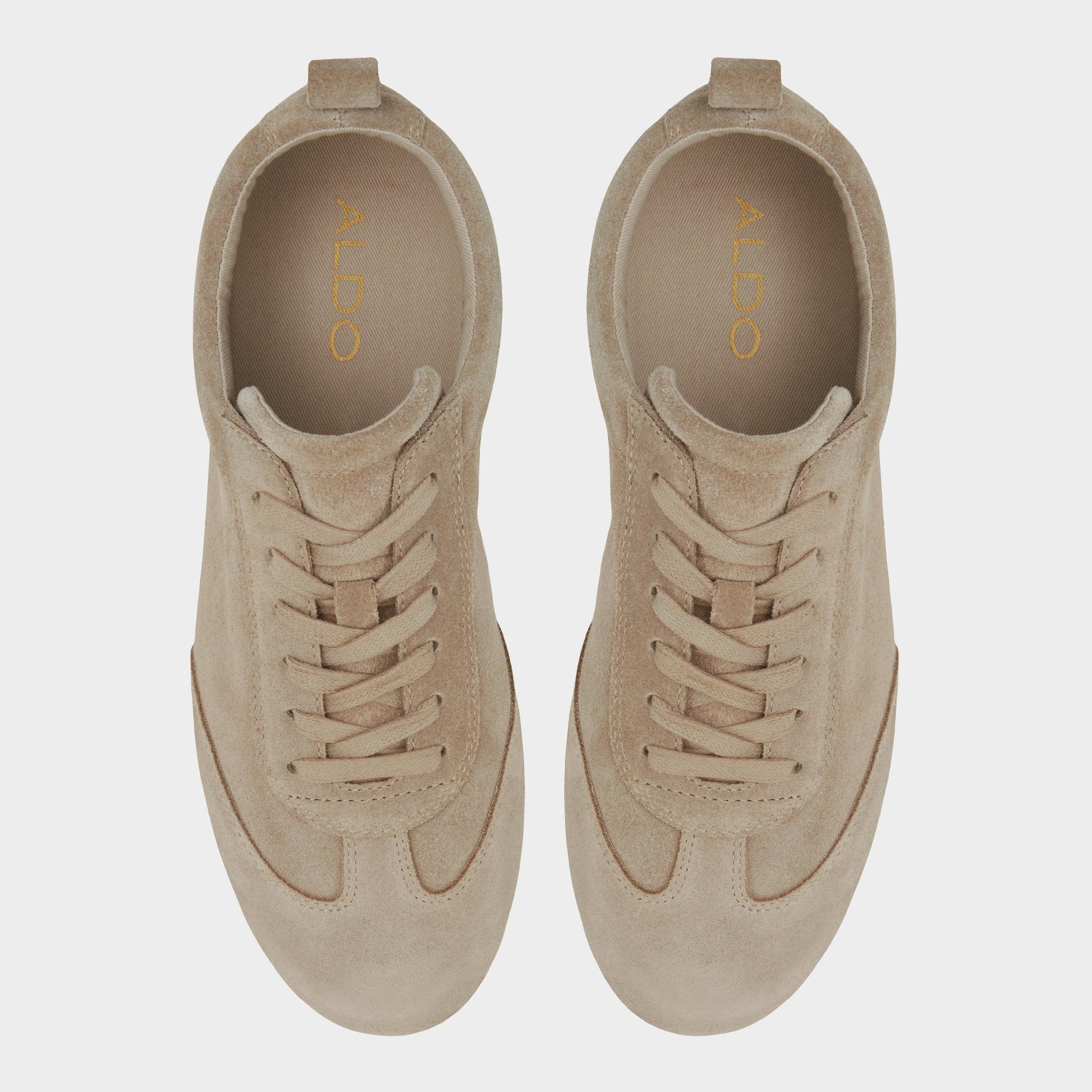 Top-down view of the Light Brown Swiftlyy Low top sneaker