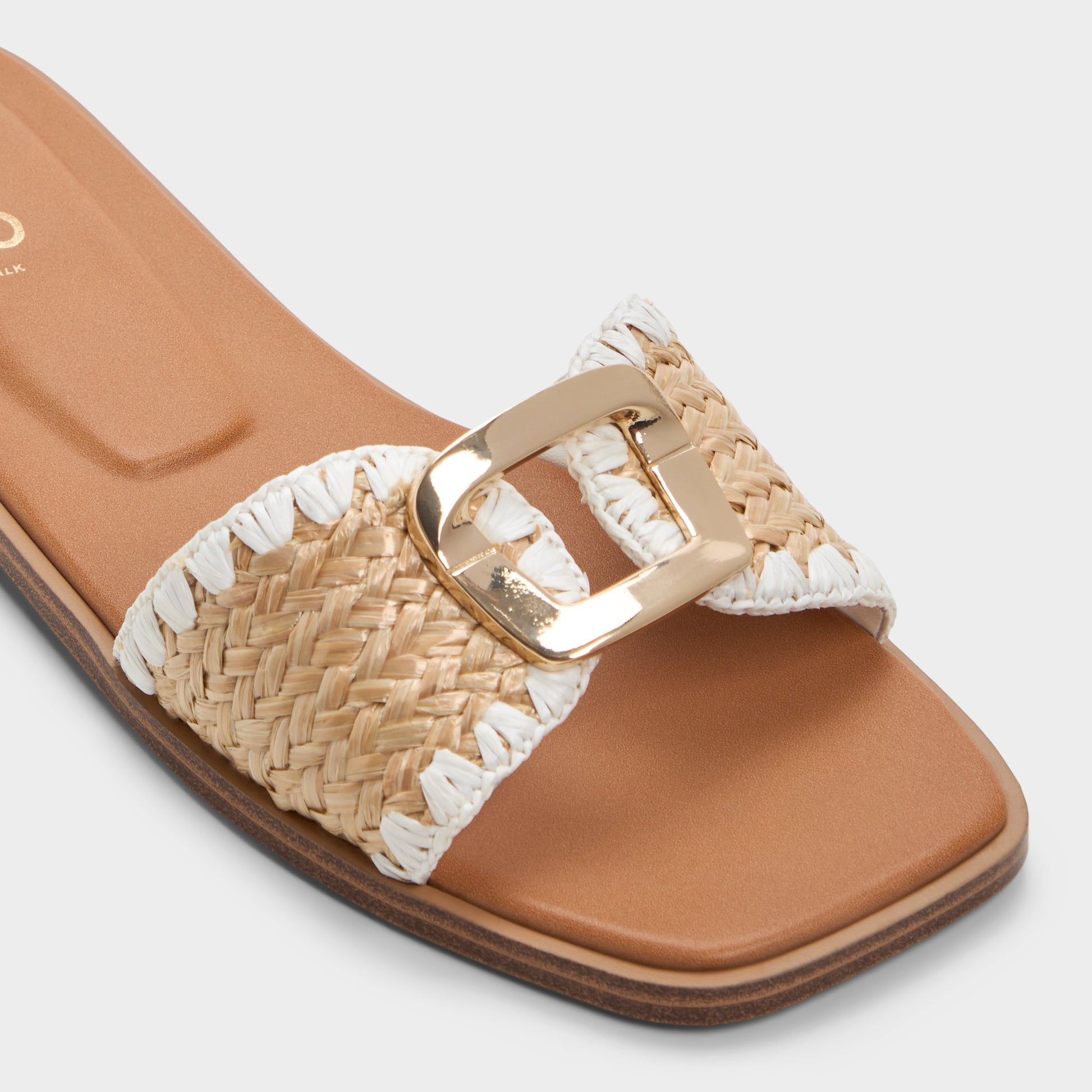 Close-up of the Open Natural Tidella Slide sandal