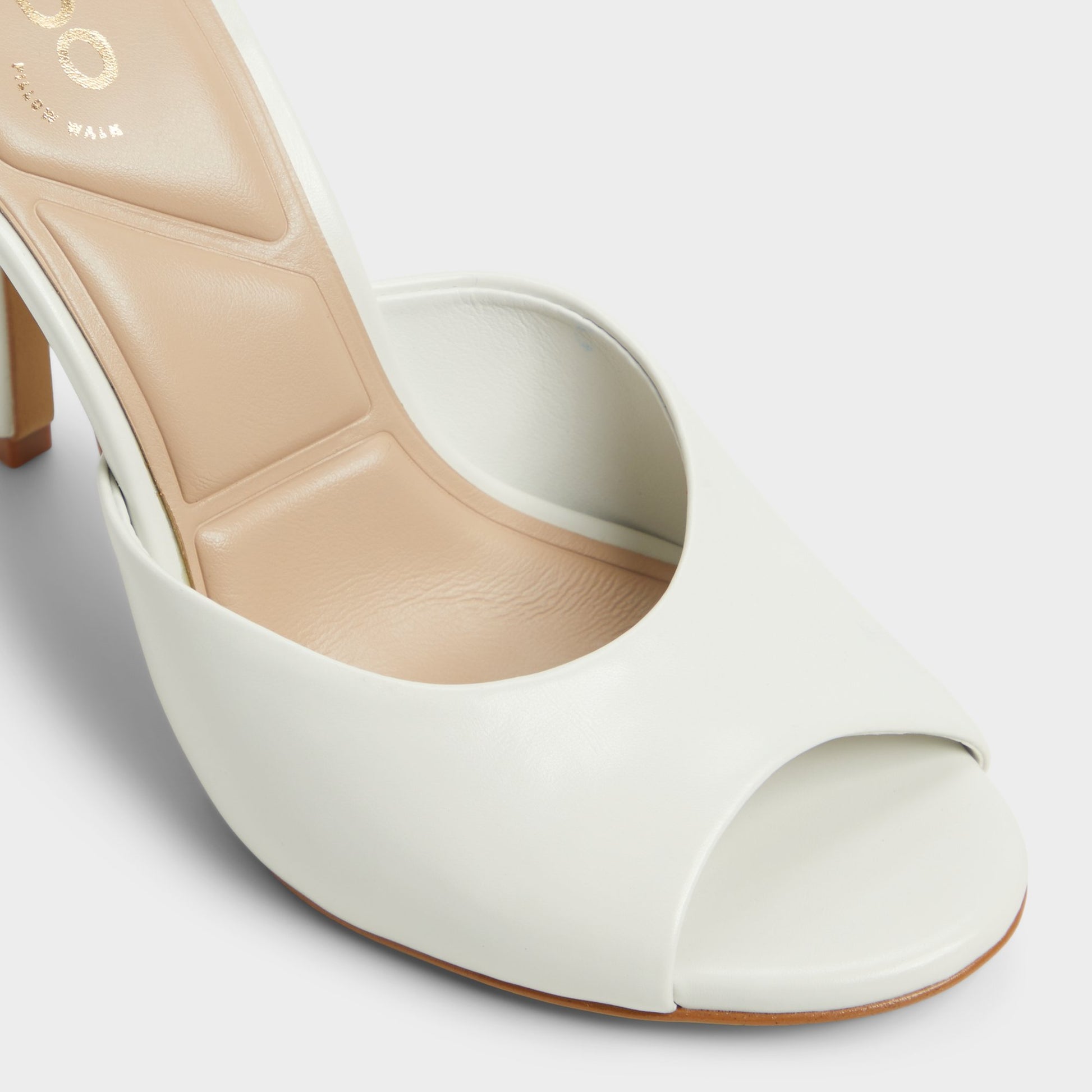 Close-up of the White/Bone Fidelia Heeled mule