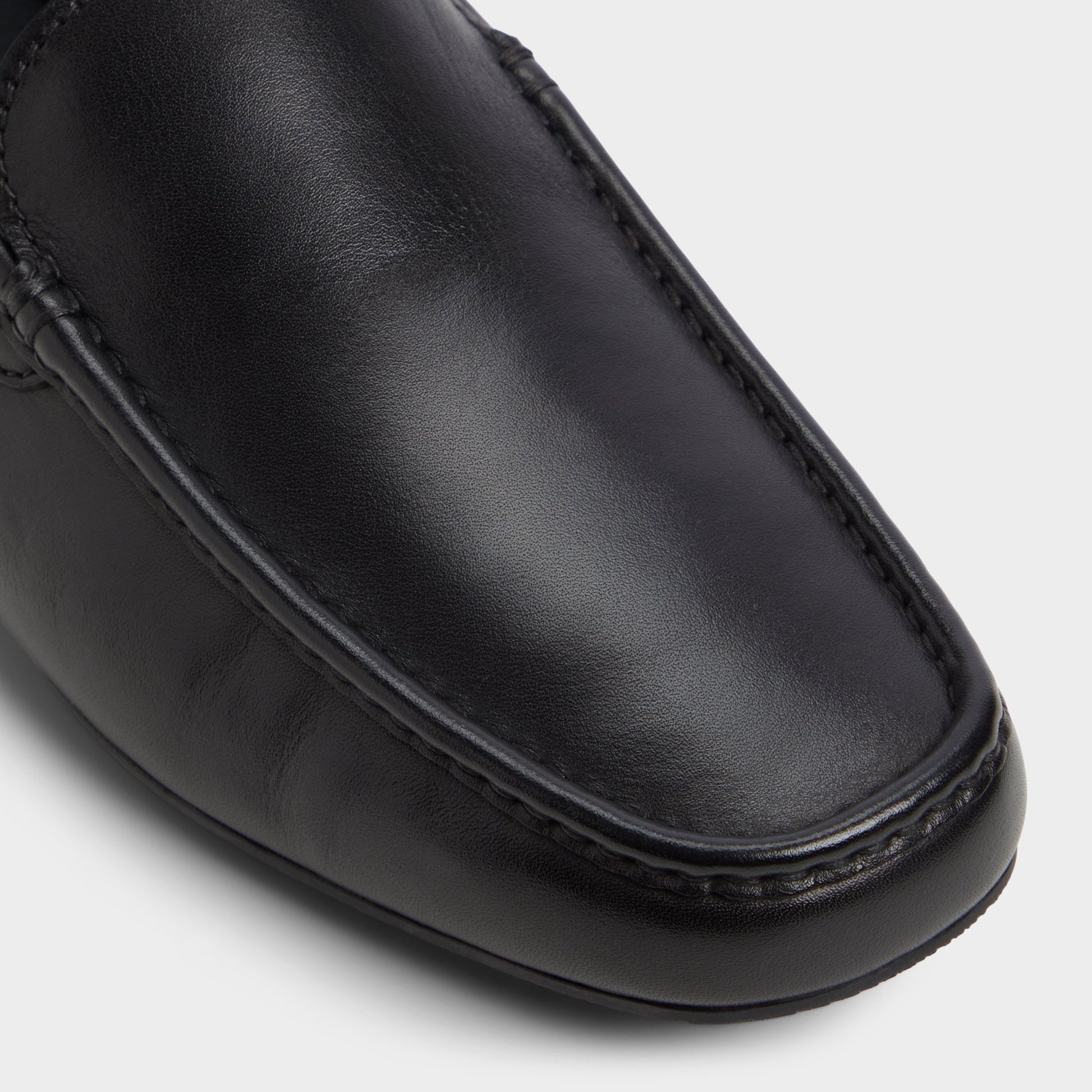 Close-up of the Black Ederrac Driving shoe