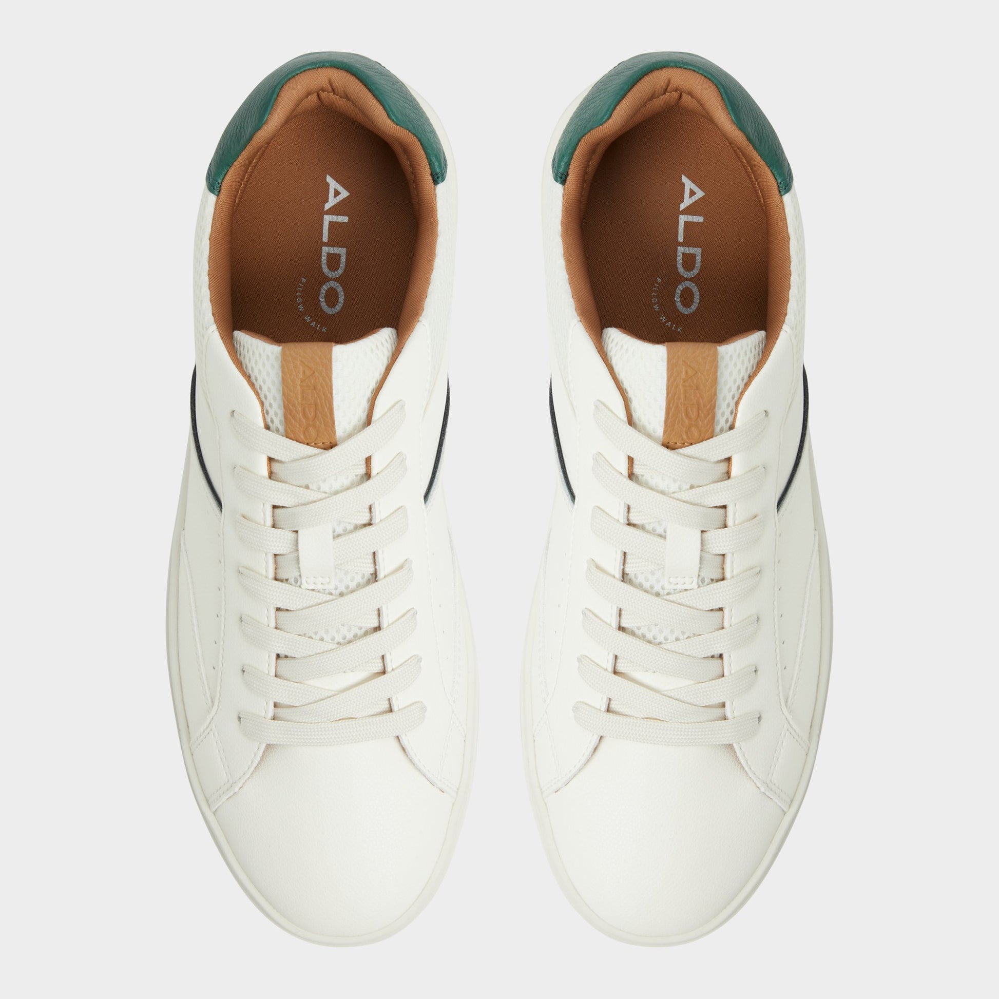 Top-down view of the Open Natural Matchpoint Low top sneaker