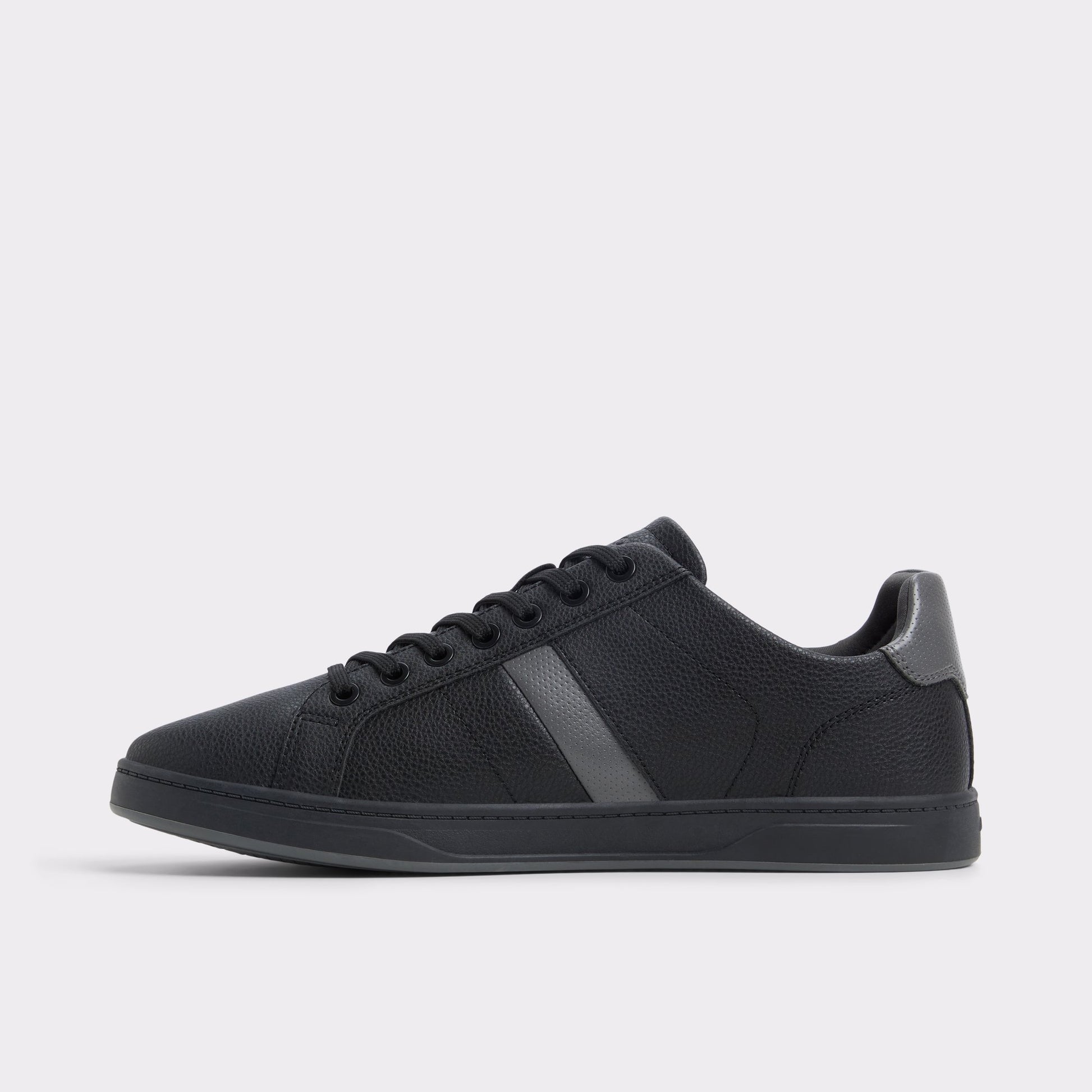 Side view of Black Coelin Low top sneaker