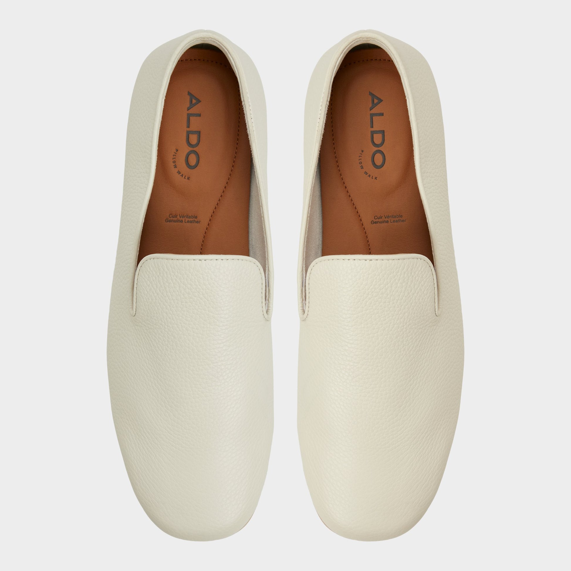 Top-down view of the Ivory Resolute Driving shoe
