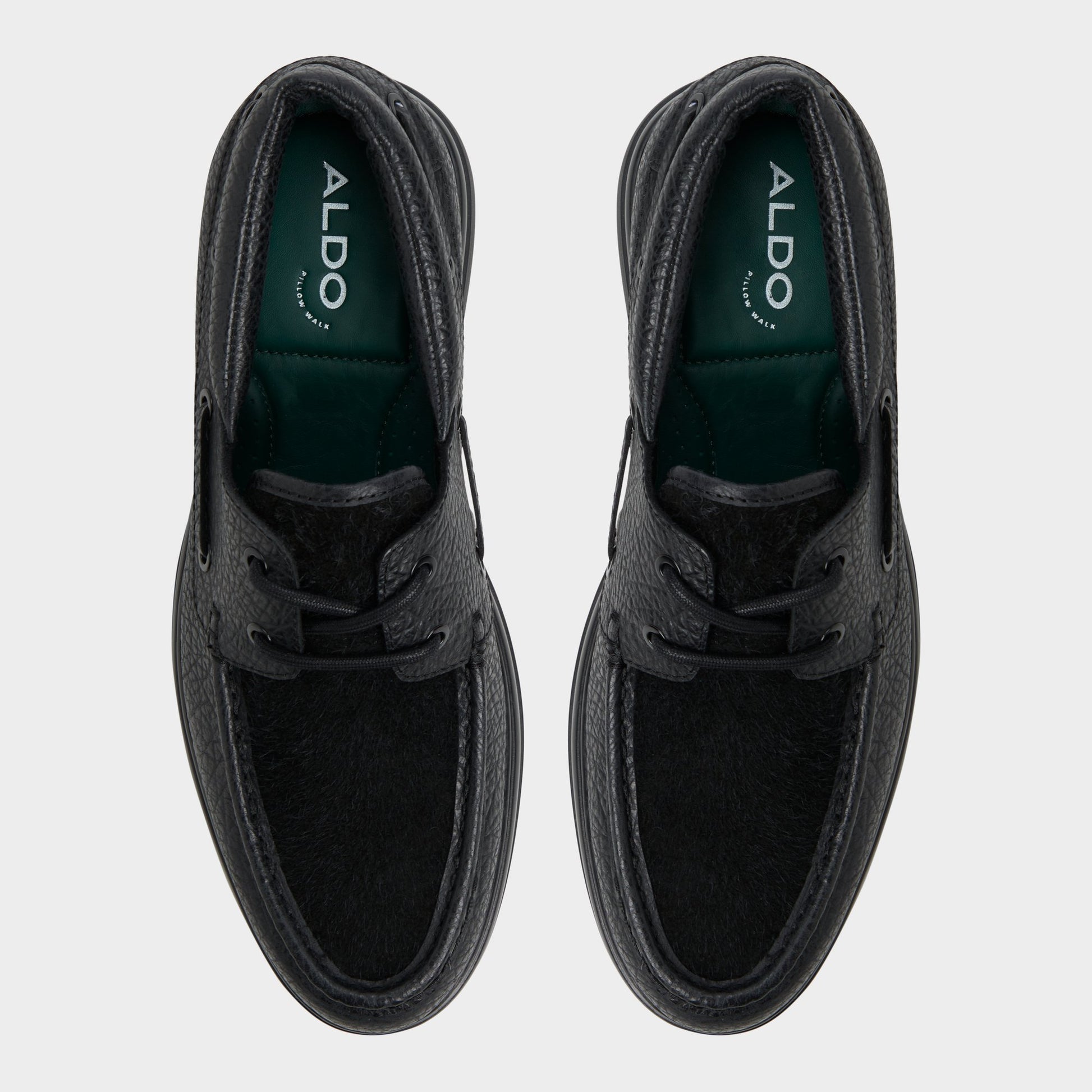 Top-down view of the Black Seaexplorer Boat shoe