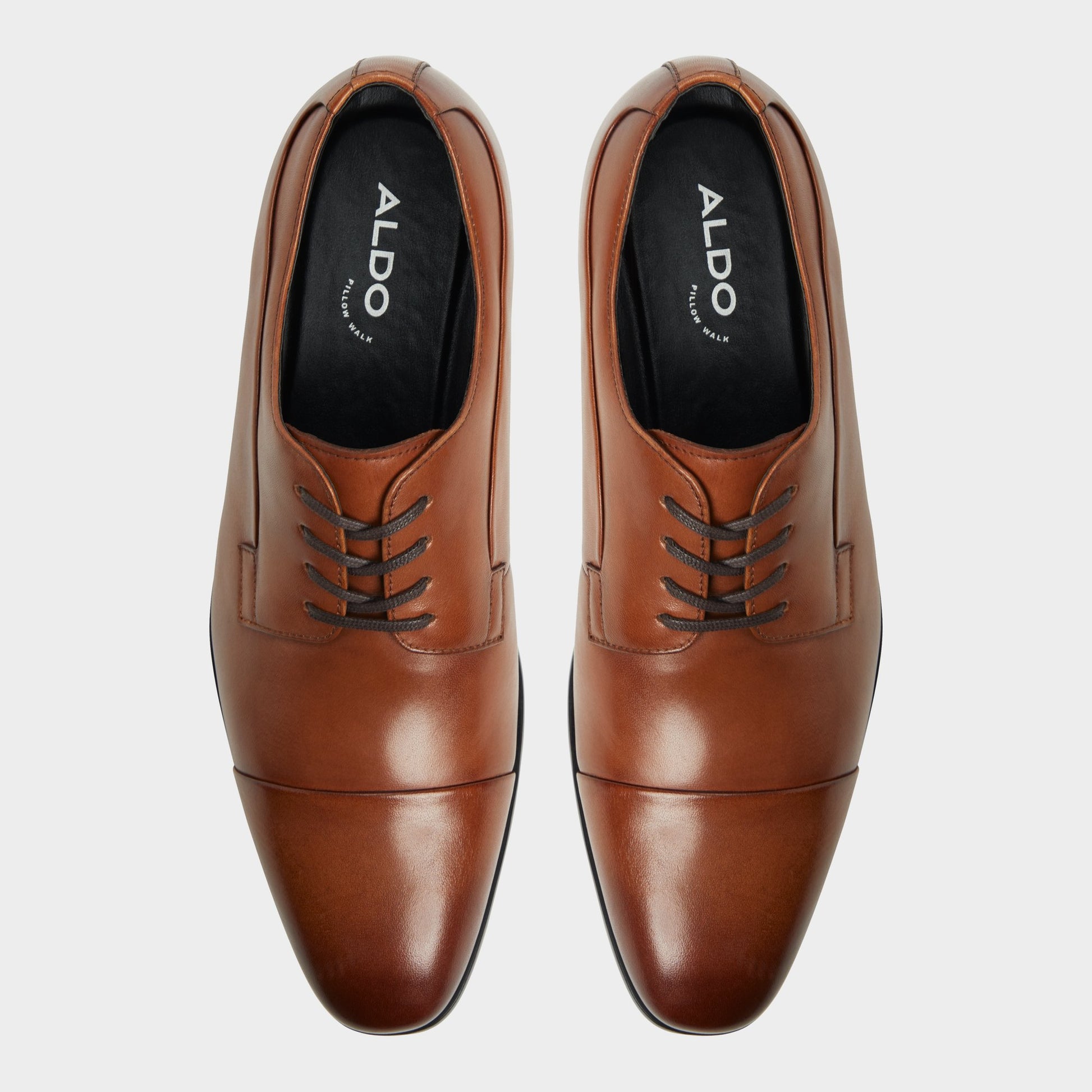 Top-down view of the Cognac Daniells Derby shoe