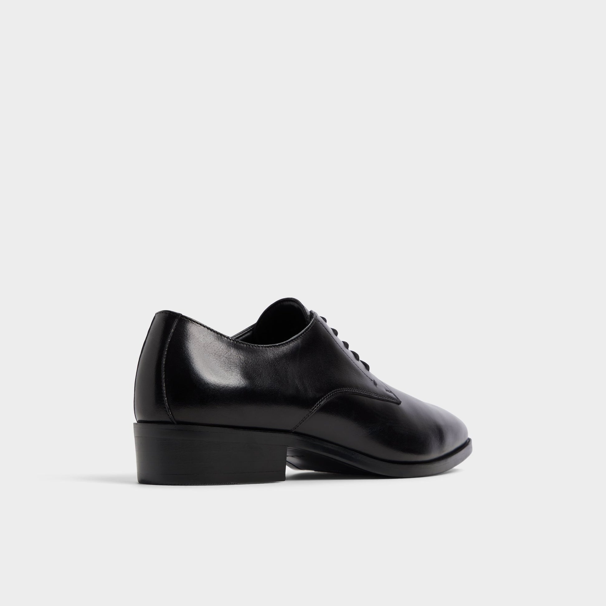 Three-quarter angle of Black Lewistown Oxford shoe's back side