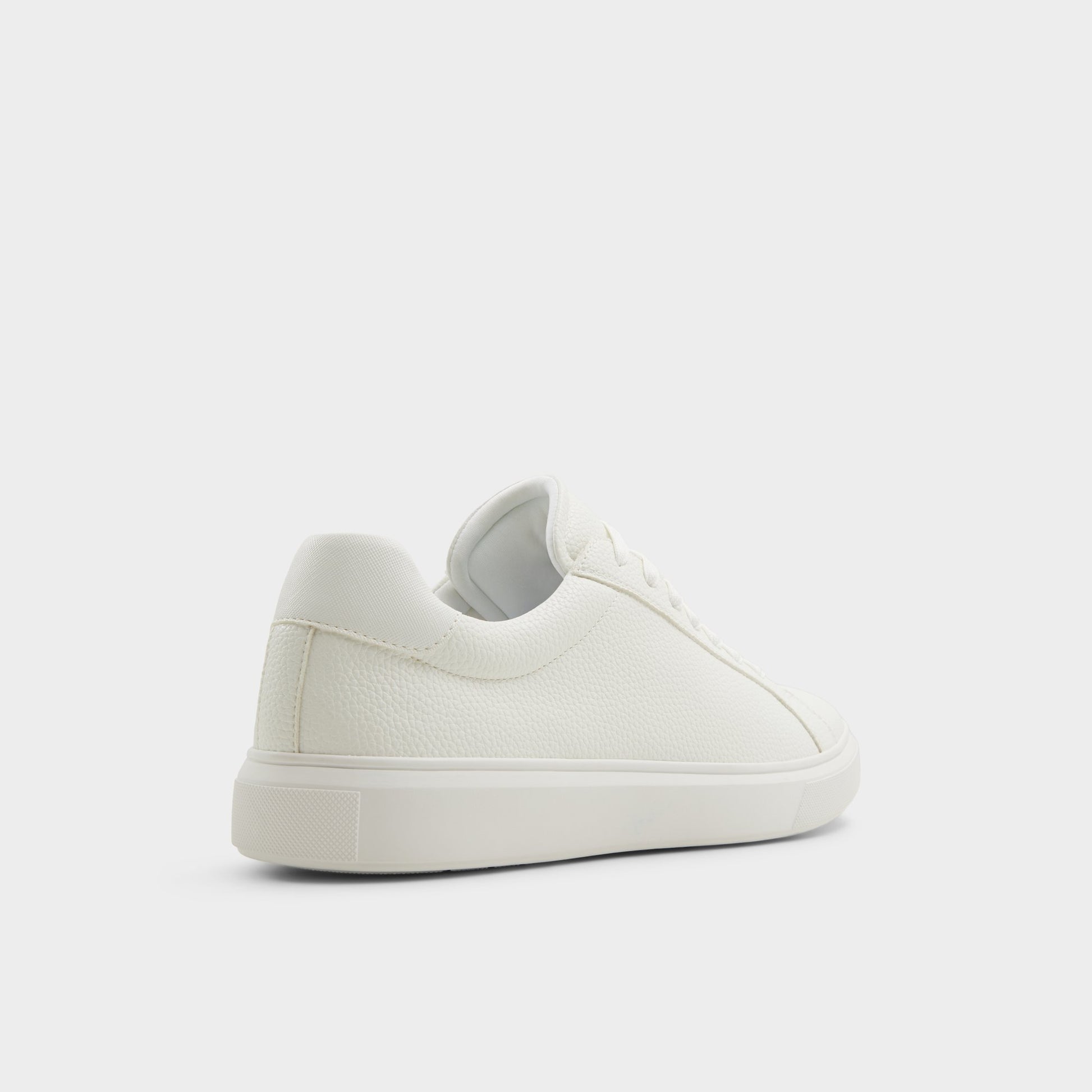 Three-quarter angle of White Clubmember Low top sneaker's back side