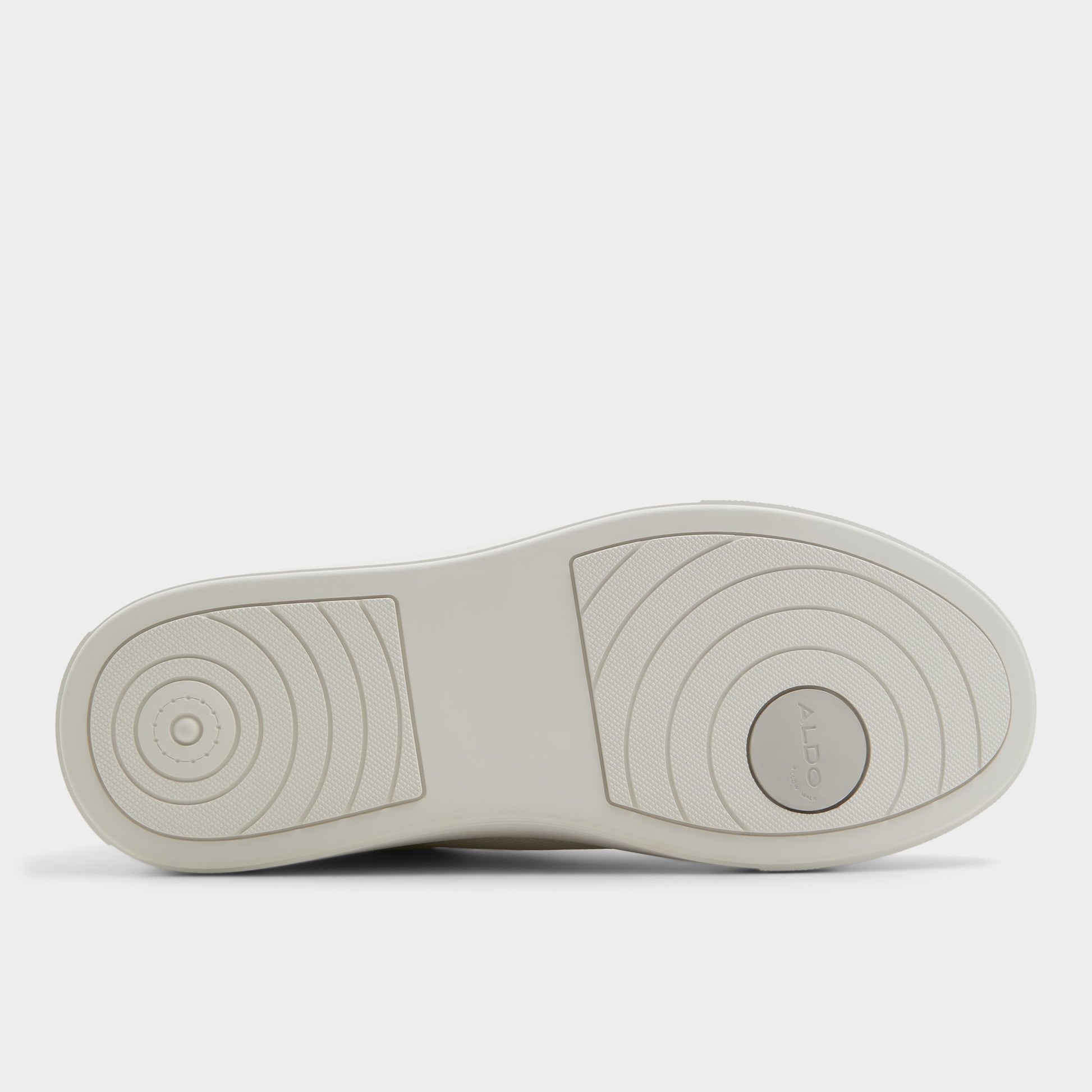 View of White Clubmember Low top sneaker's sole