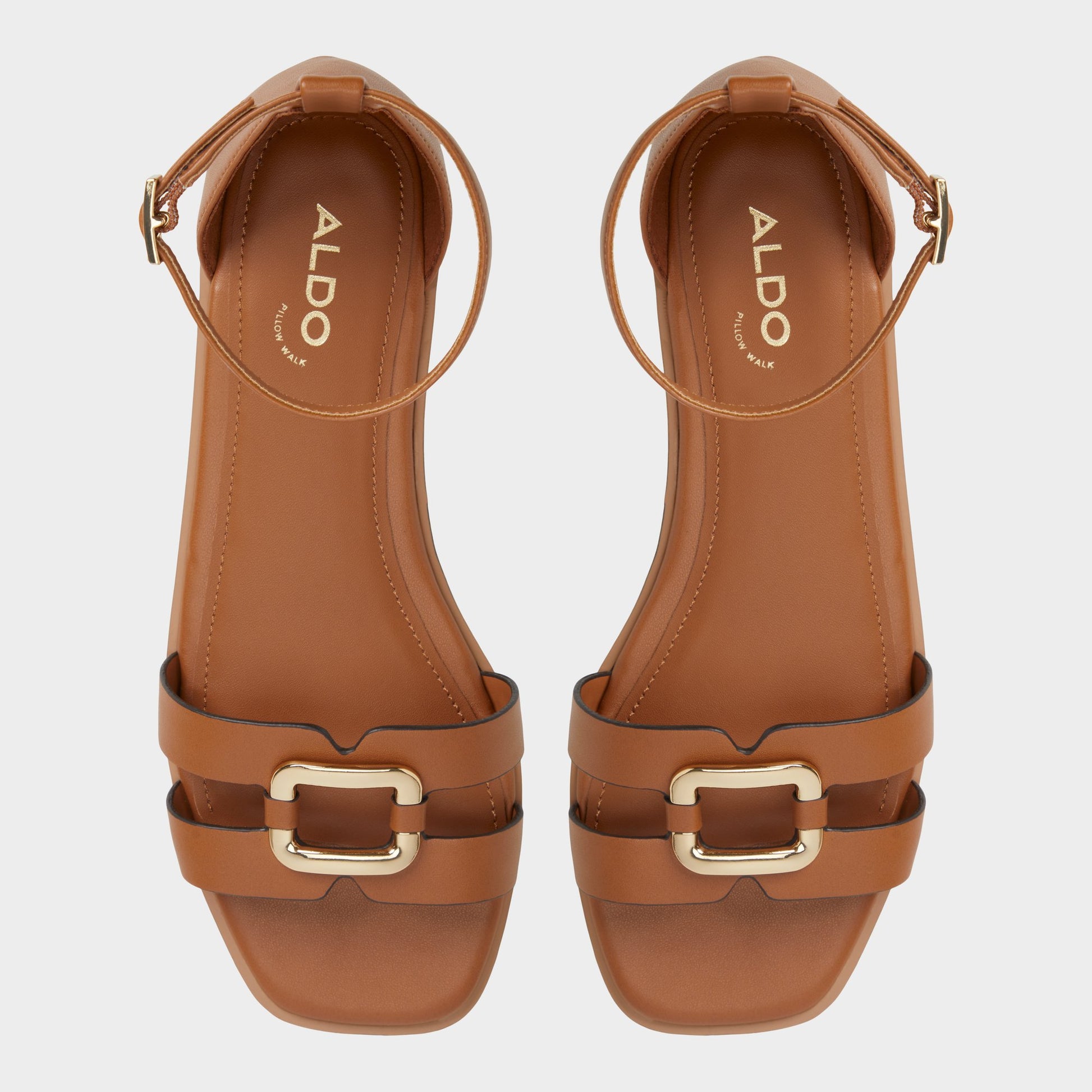 Top-down view of the Medium brown Vok