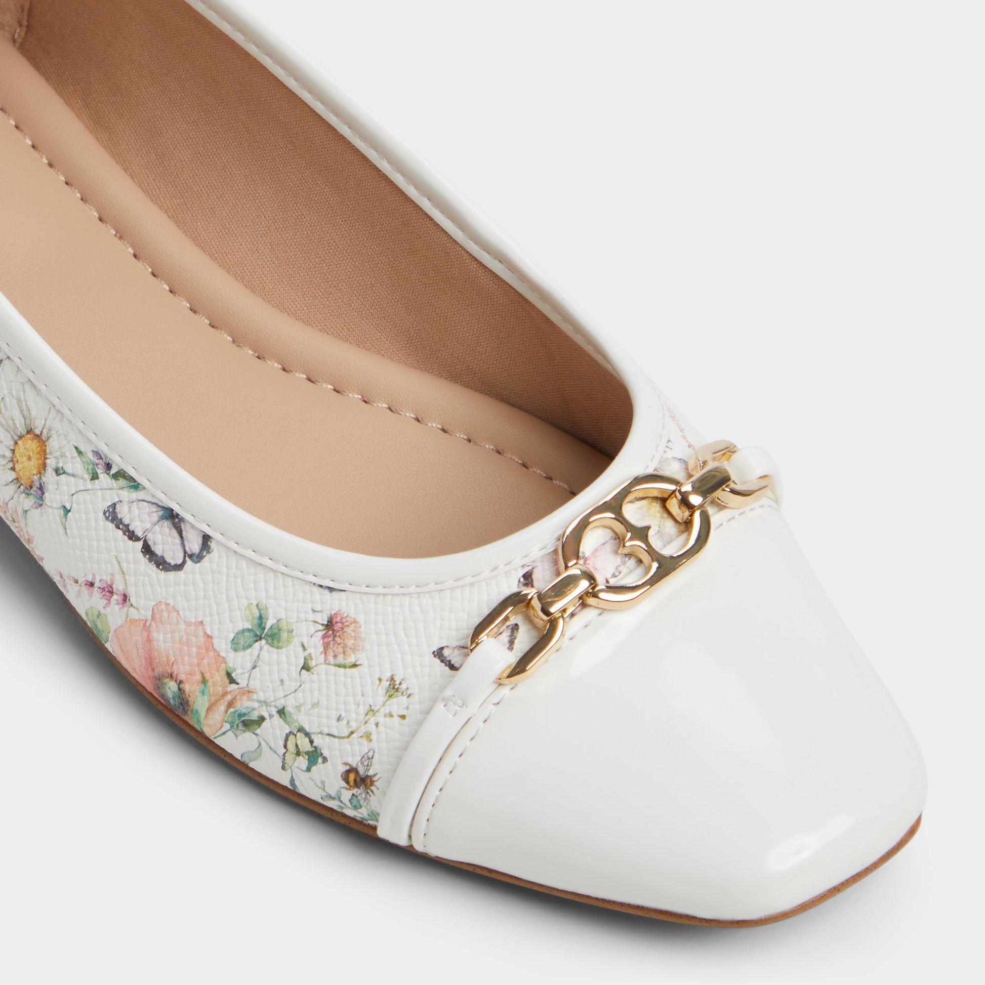Close-up of the Multi Krishelle Ballerina