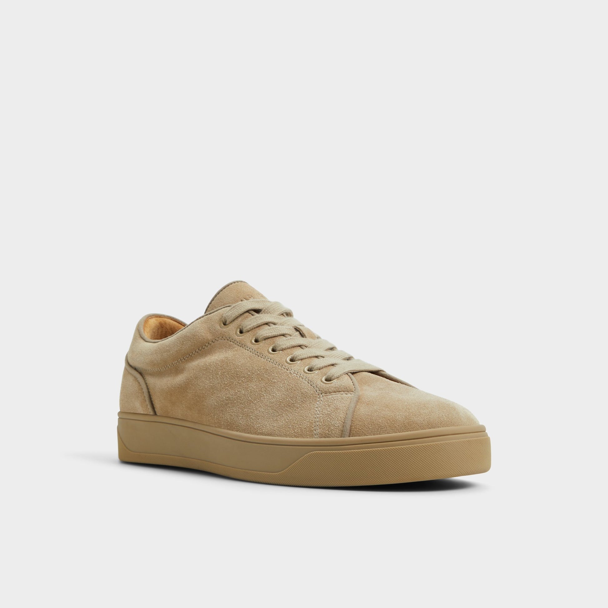 Three-quarter angle of Taupe Alastor Low top sneaker's front side