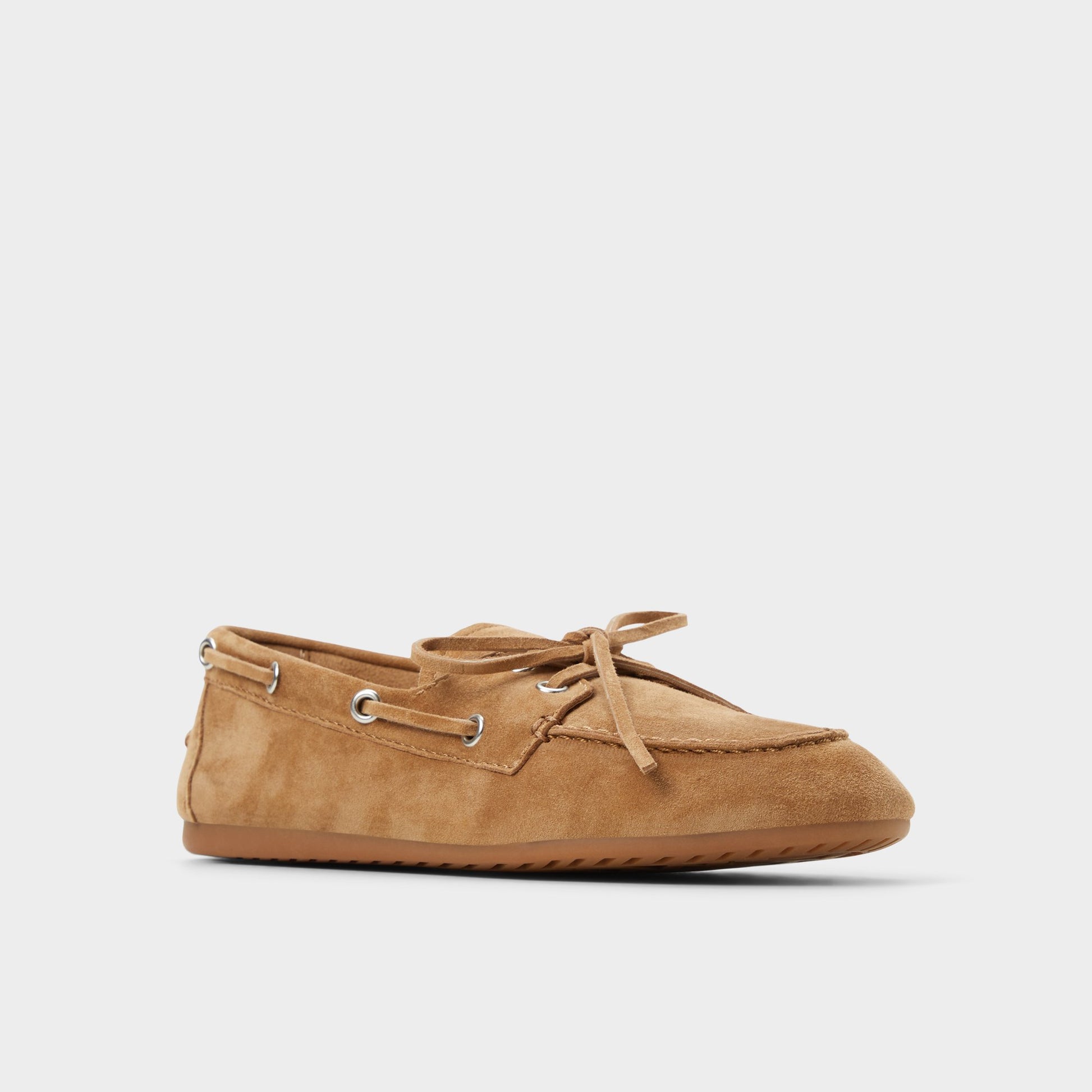 Angle de trois quarts de la face avant de Marron Moyen Sail Boat shoe