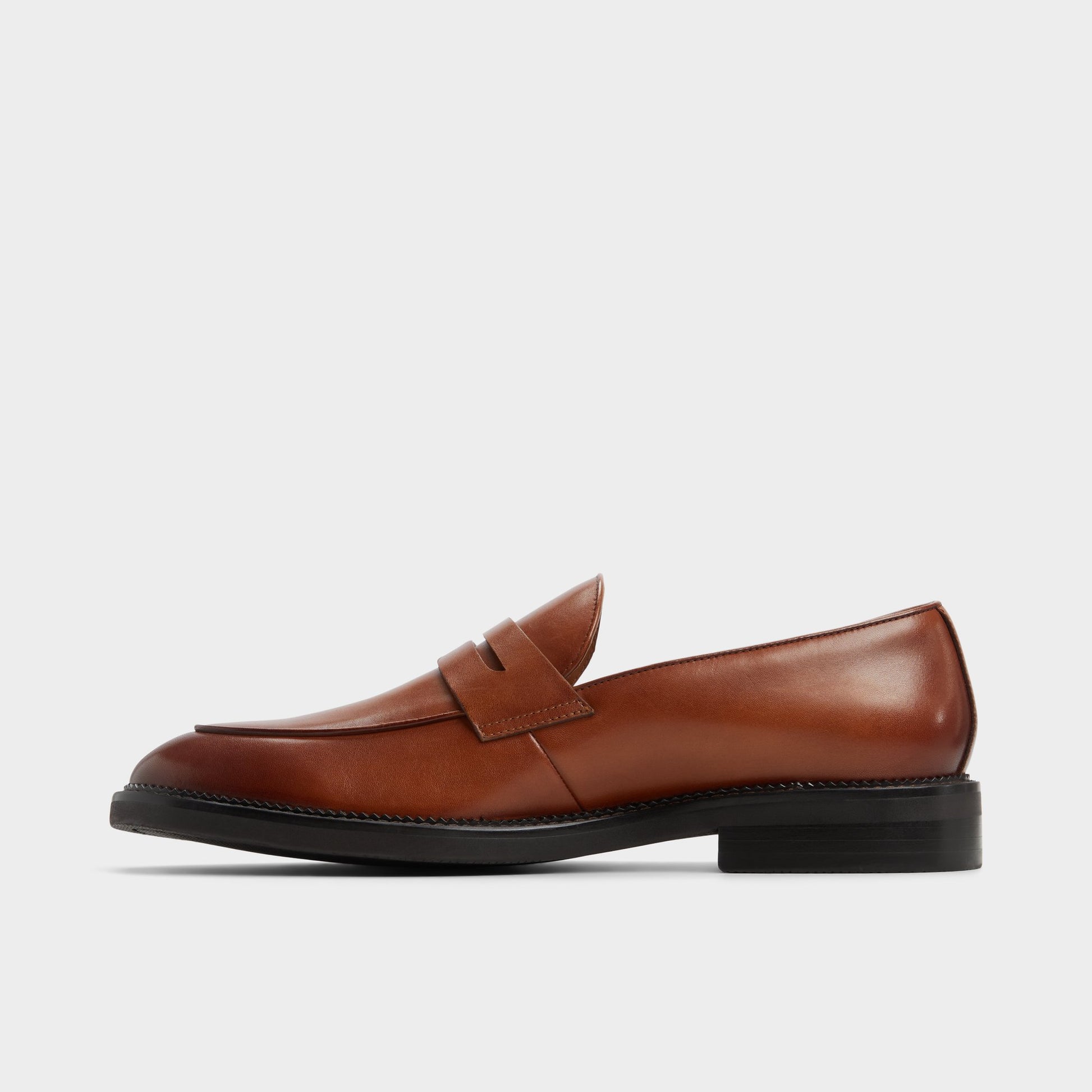 Side view of Cognac Salinero Loafer