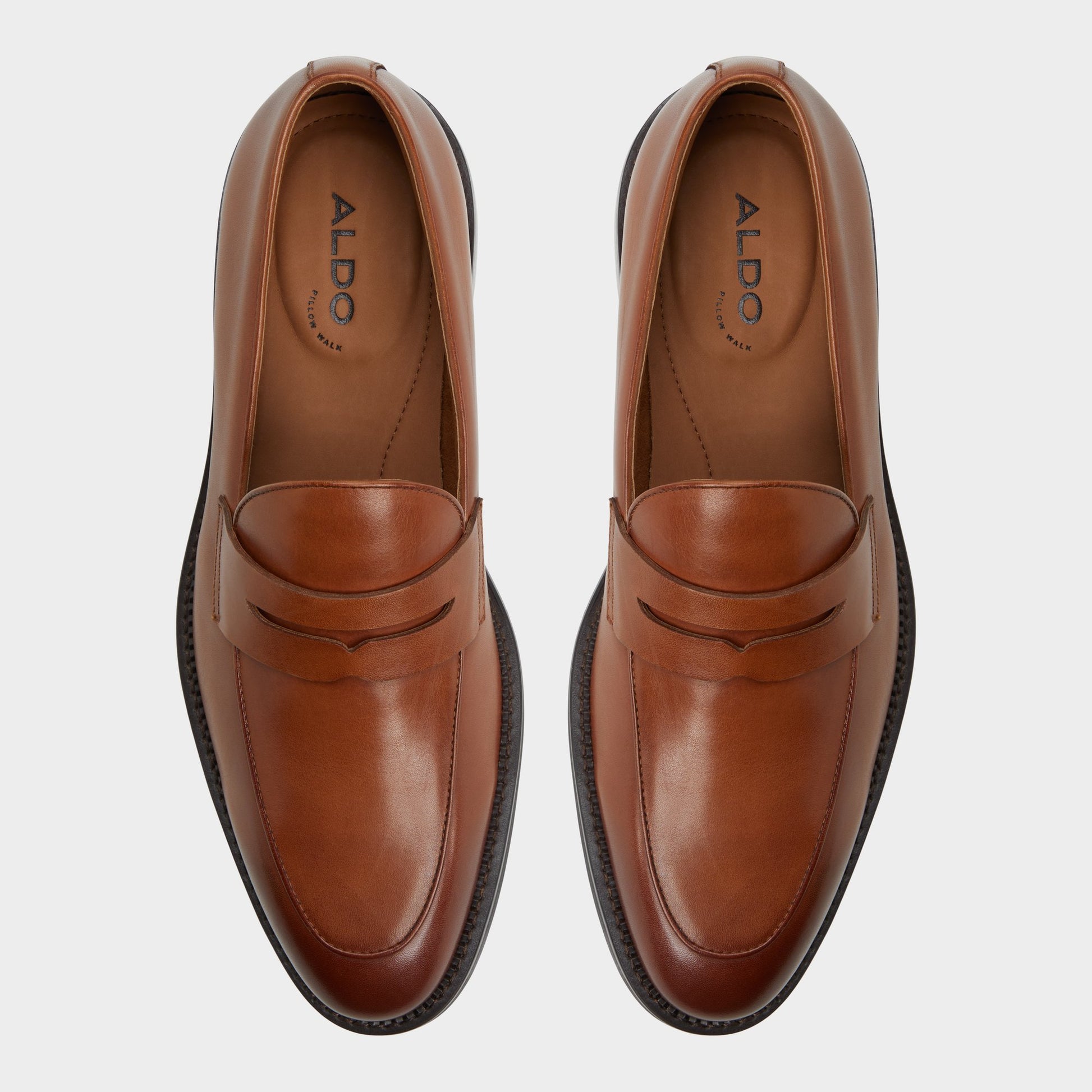 Top-down view of the Cognac Salinero Loafer