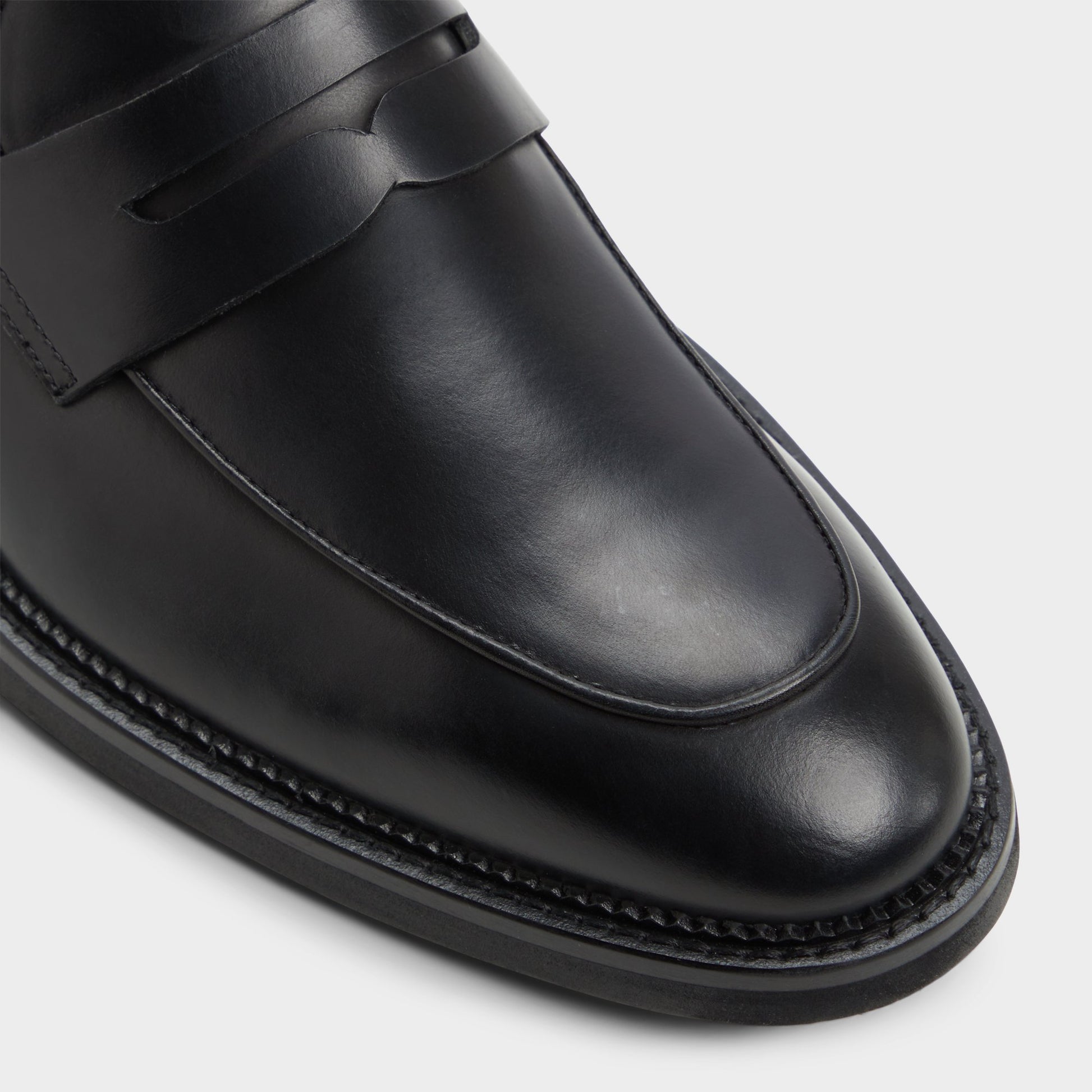 Close-up of the Black Salinero Loafer