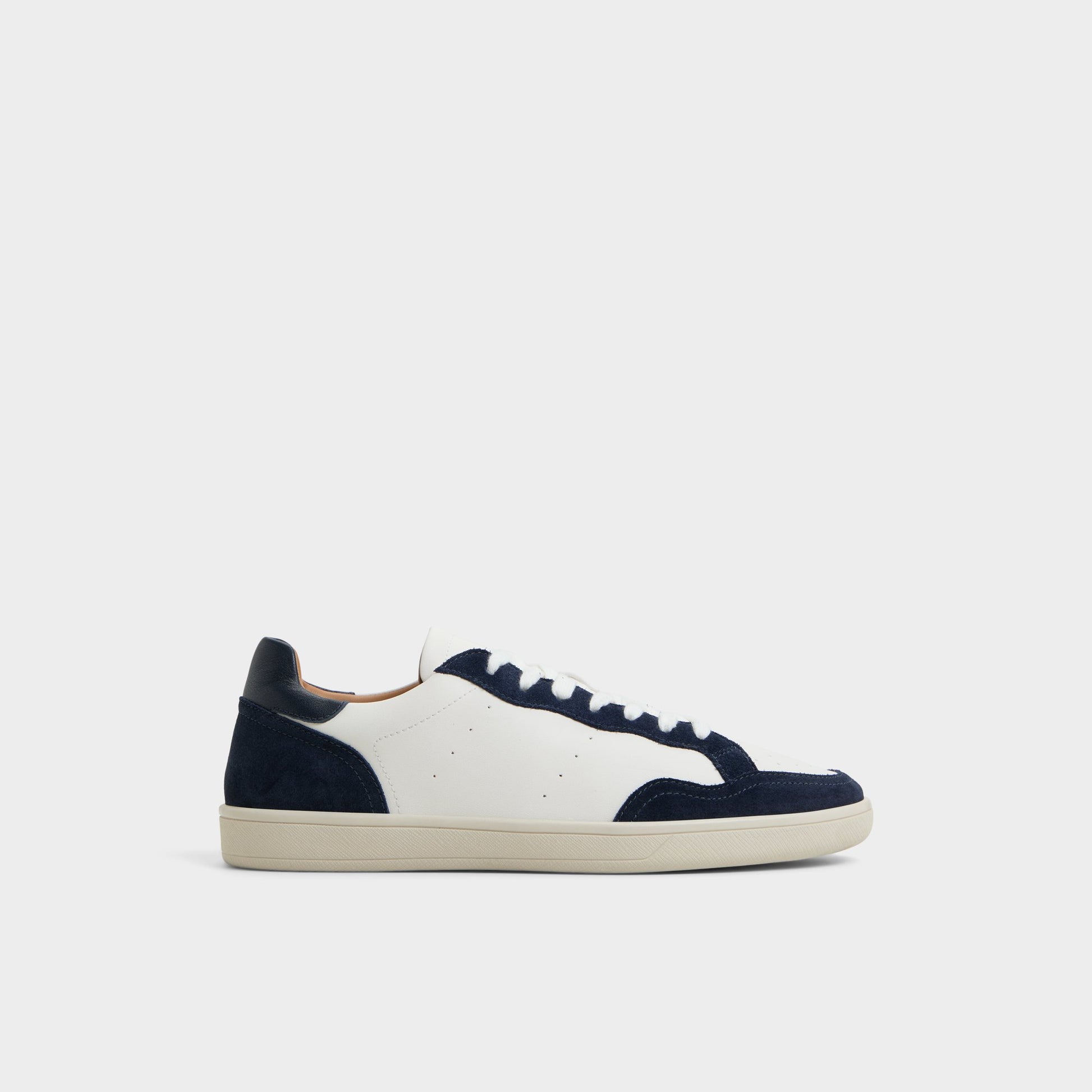 Main View of Bone Wildbrook Low top sneaker for Mens