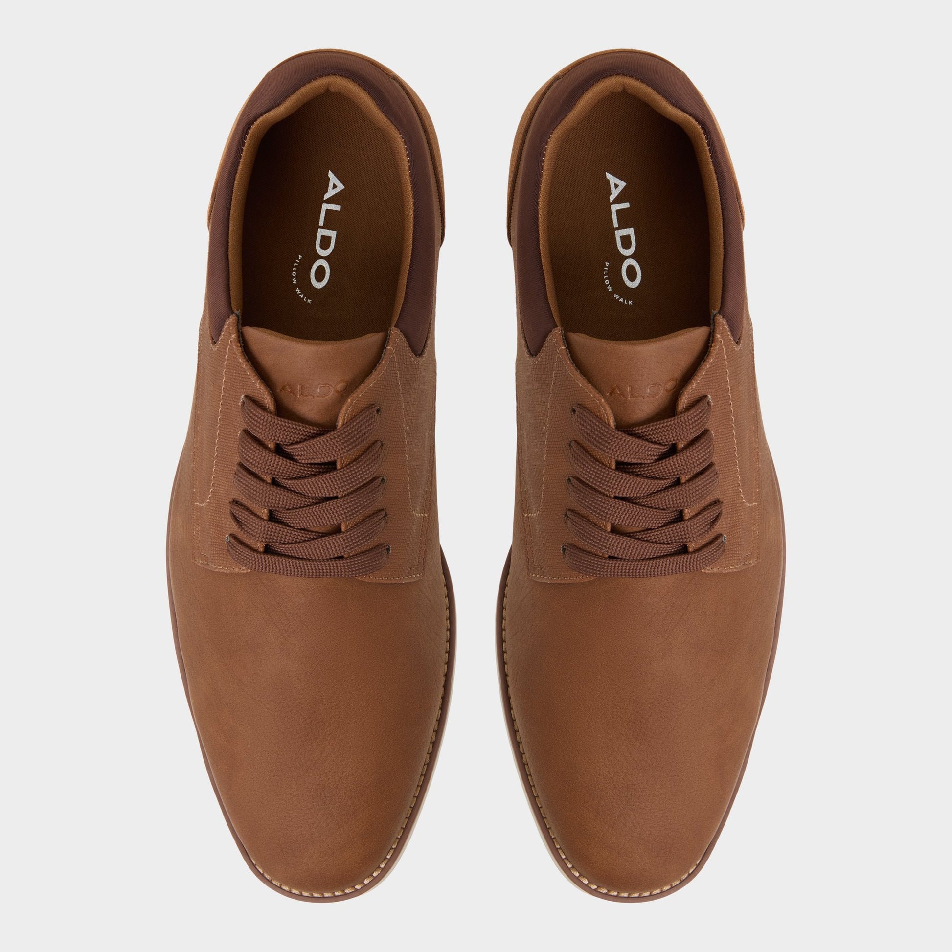 Top-down view of the Cognac Corby Oxford shoe