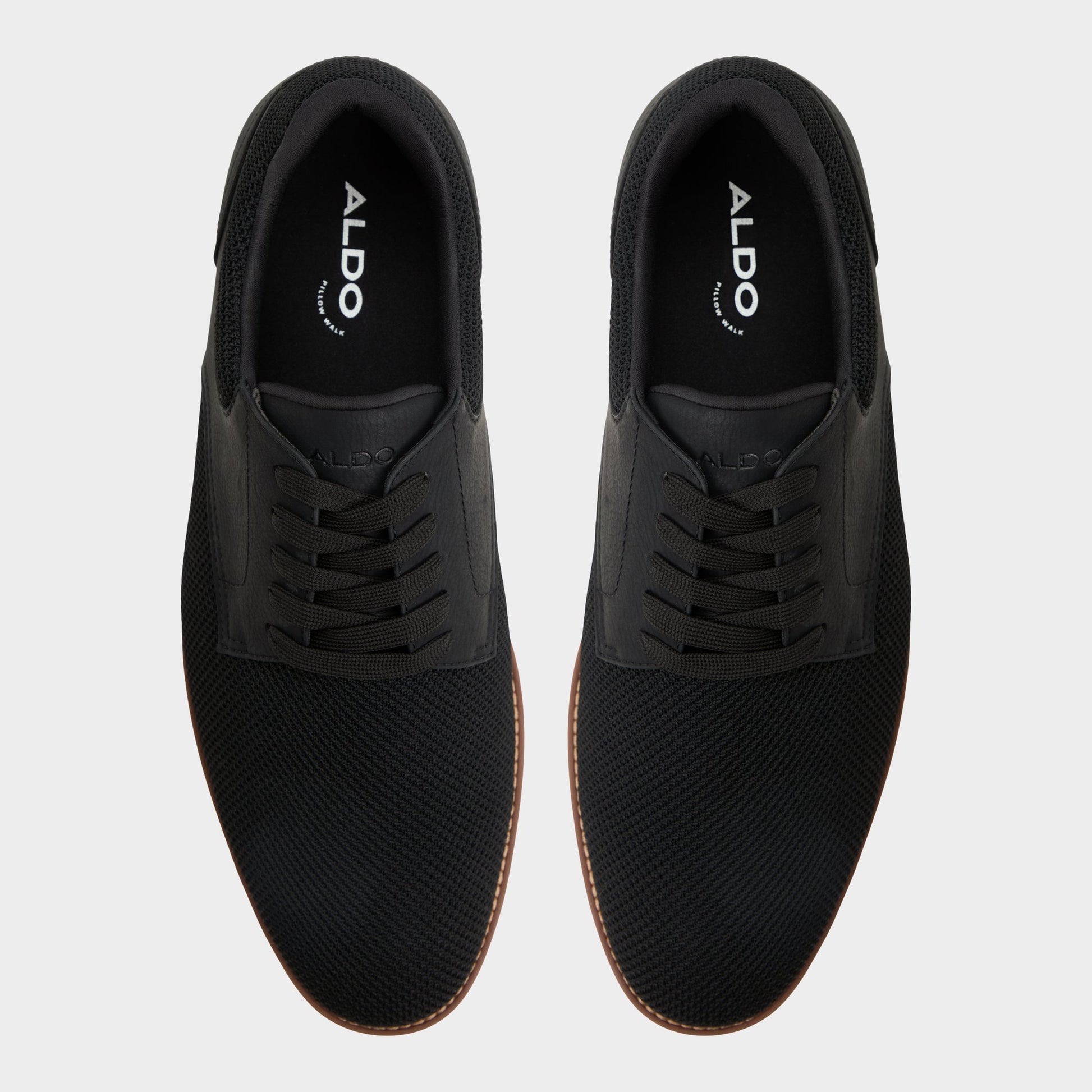 Vue de dessus de la Autre Noir Corby Chaussure oxford