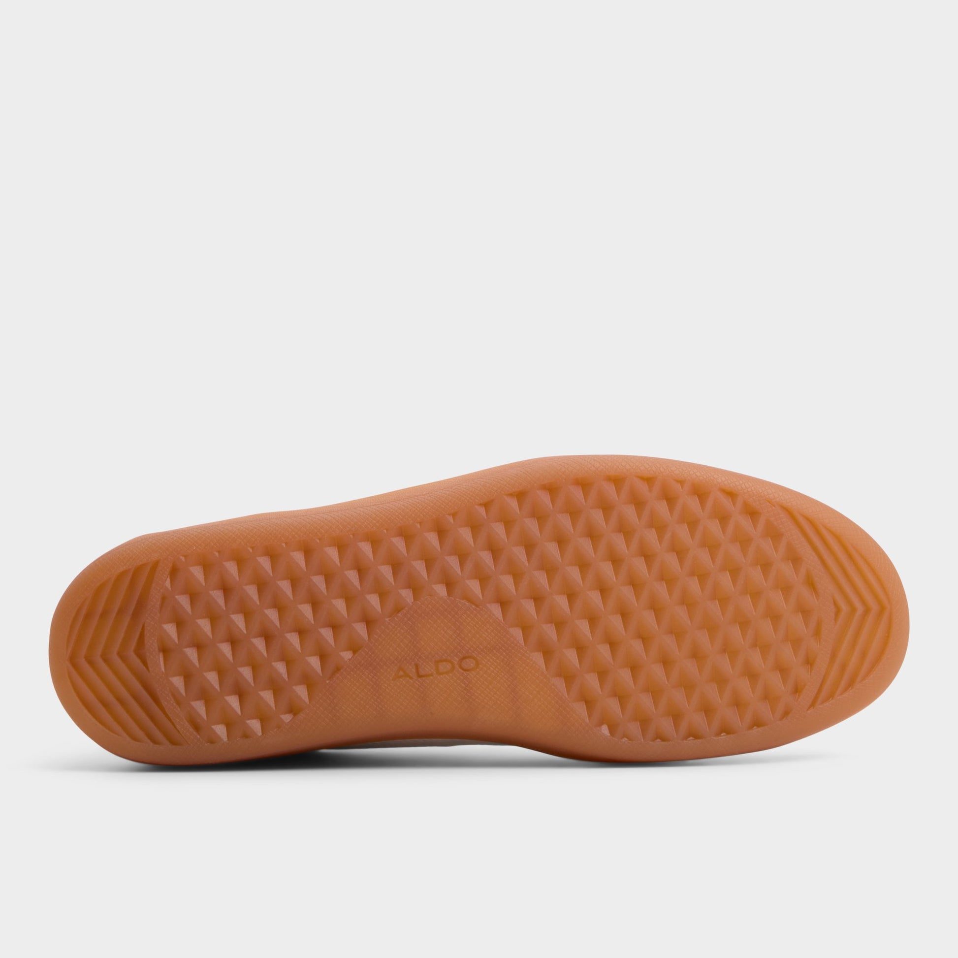 View of White Wildbrook Low top sneaker's sole