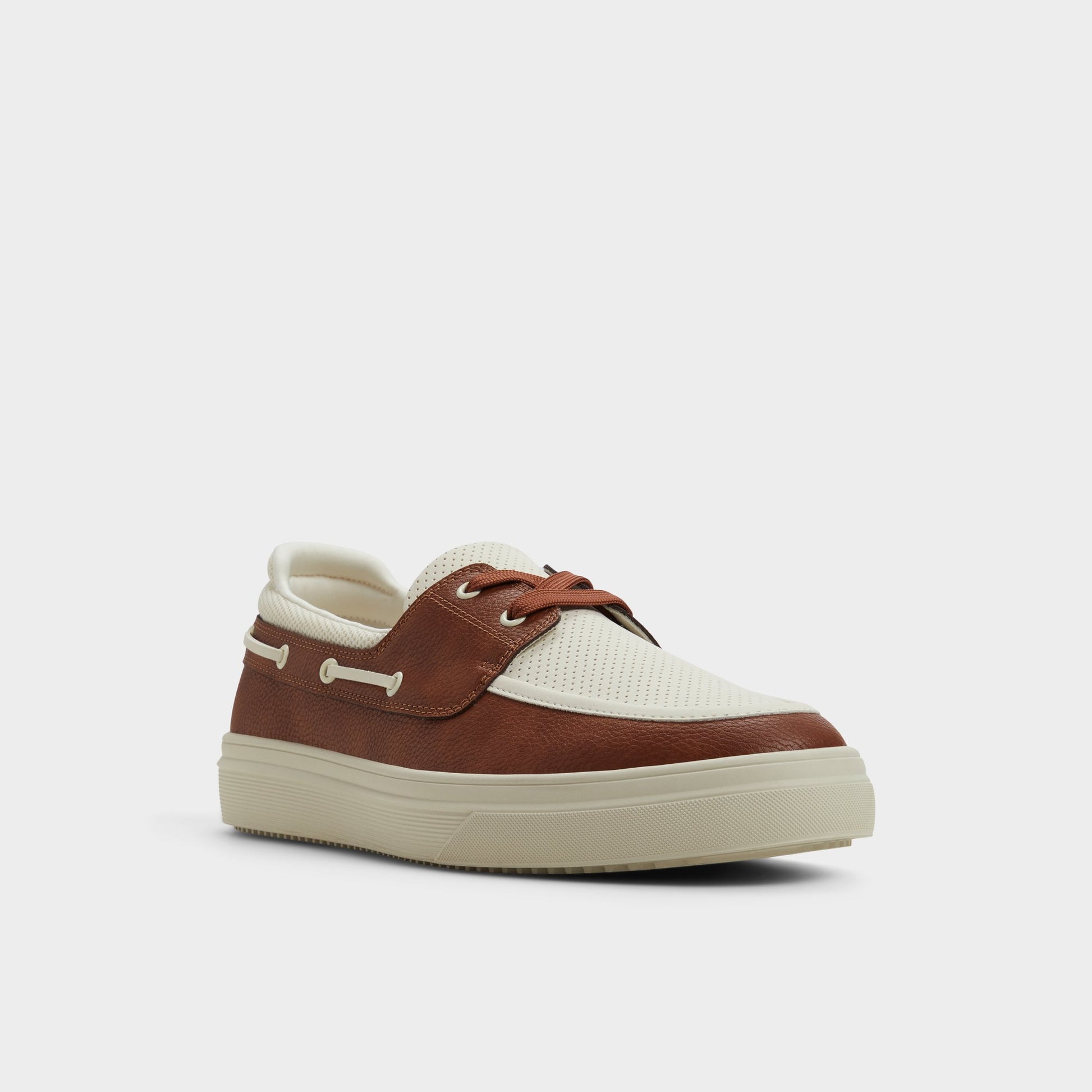 Three-quarter angle of Cognac Wildwave Boat shoe's front side