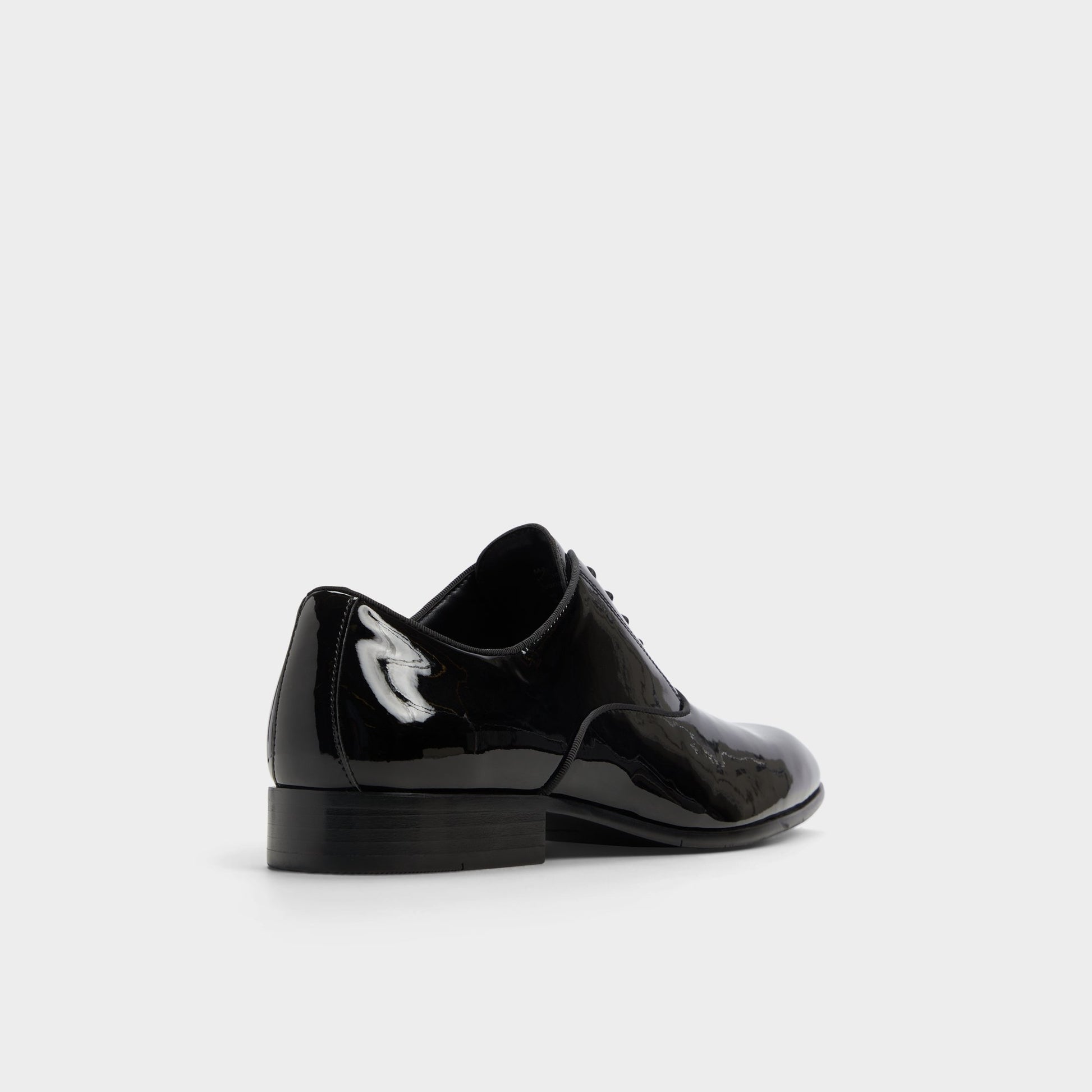 Three-quarter angle of Black Rigo Oxford shoe's back side