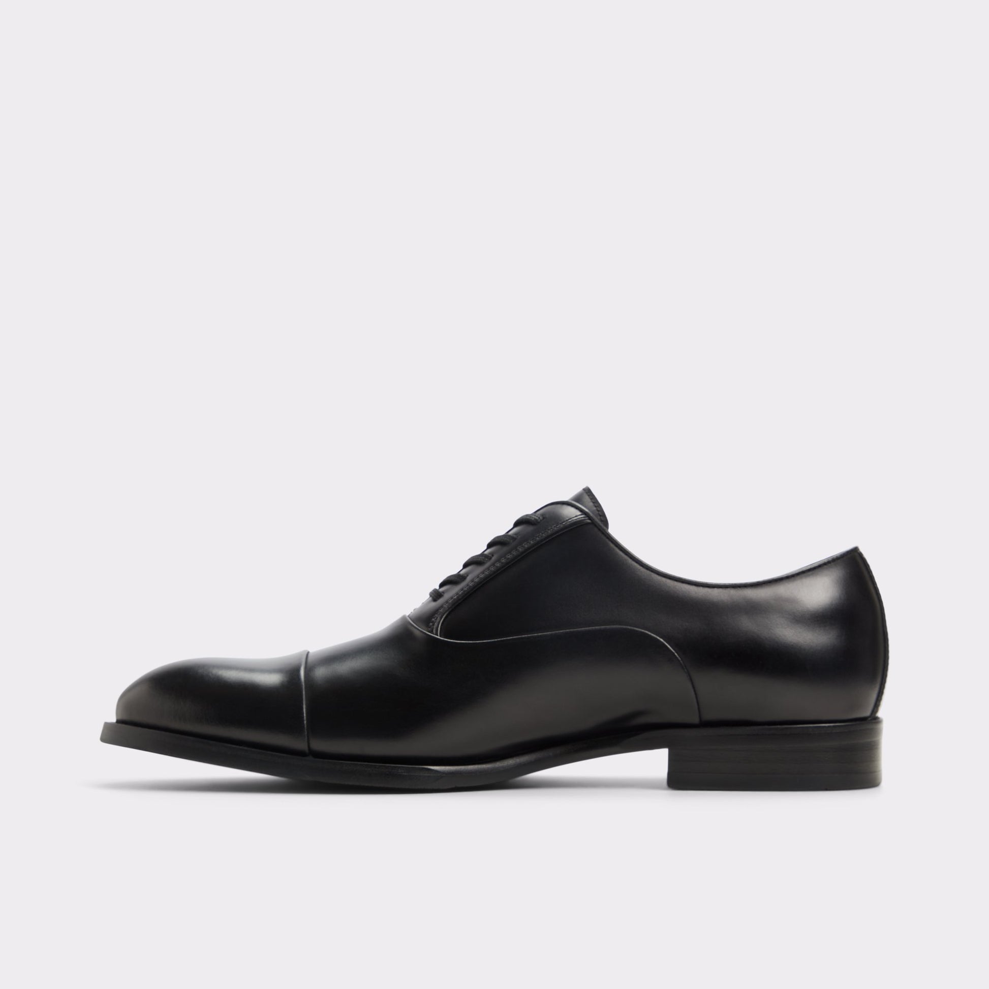 Side view of Black Lazio Oxford shoe