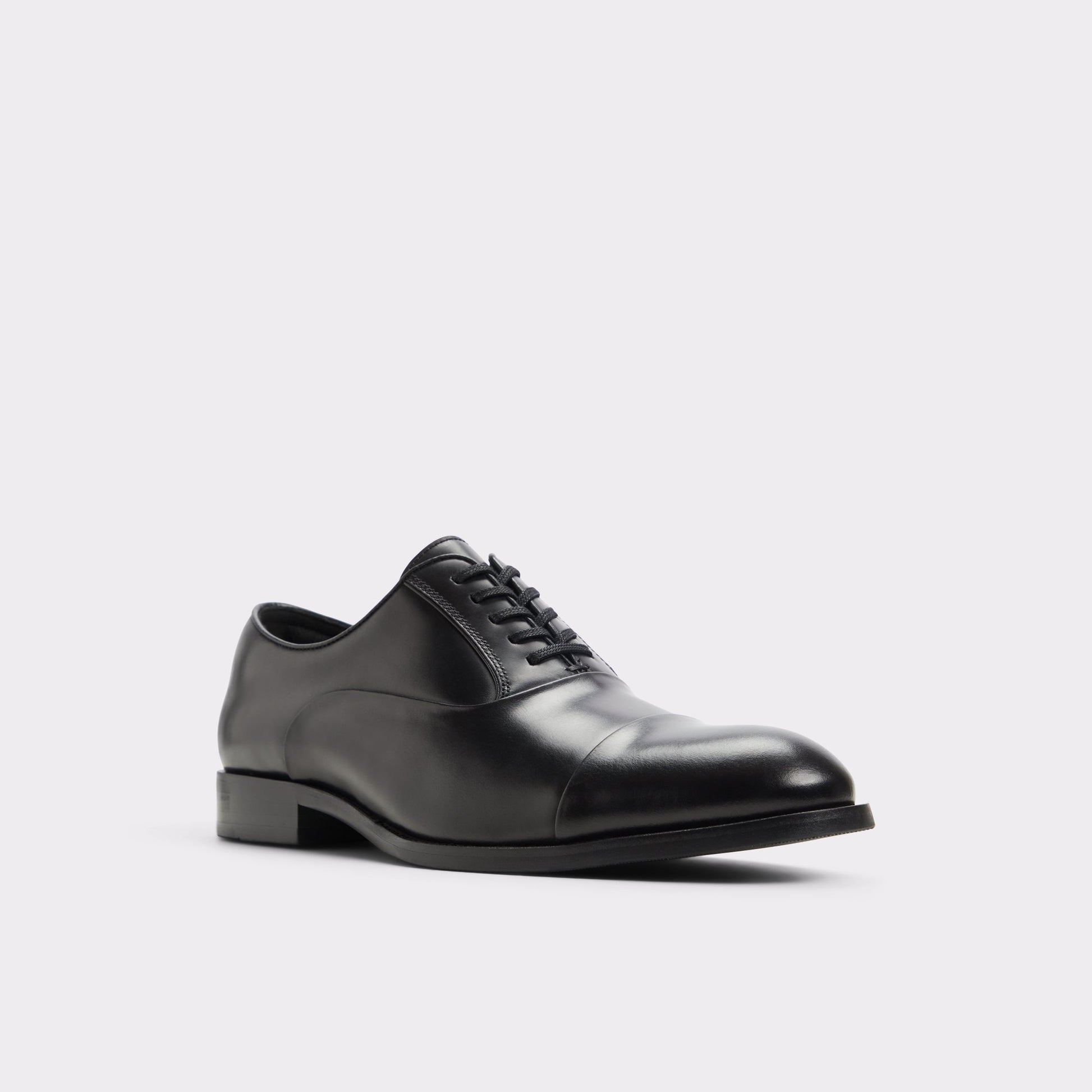 Three-quarter angle of Black Lazio Oxford shoe's front side