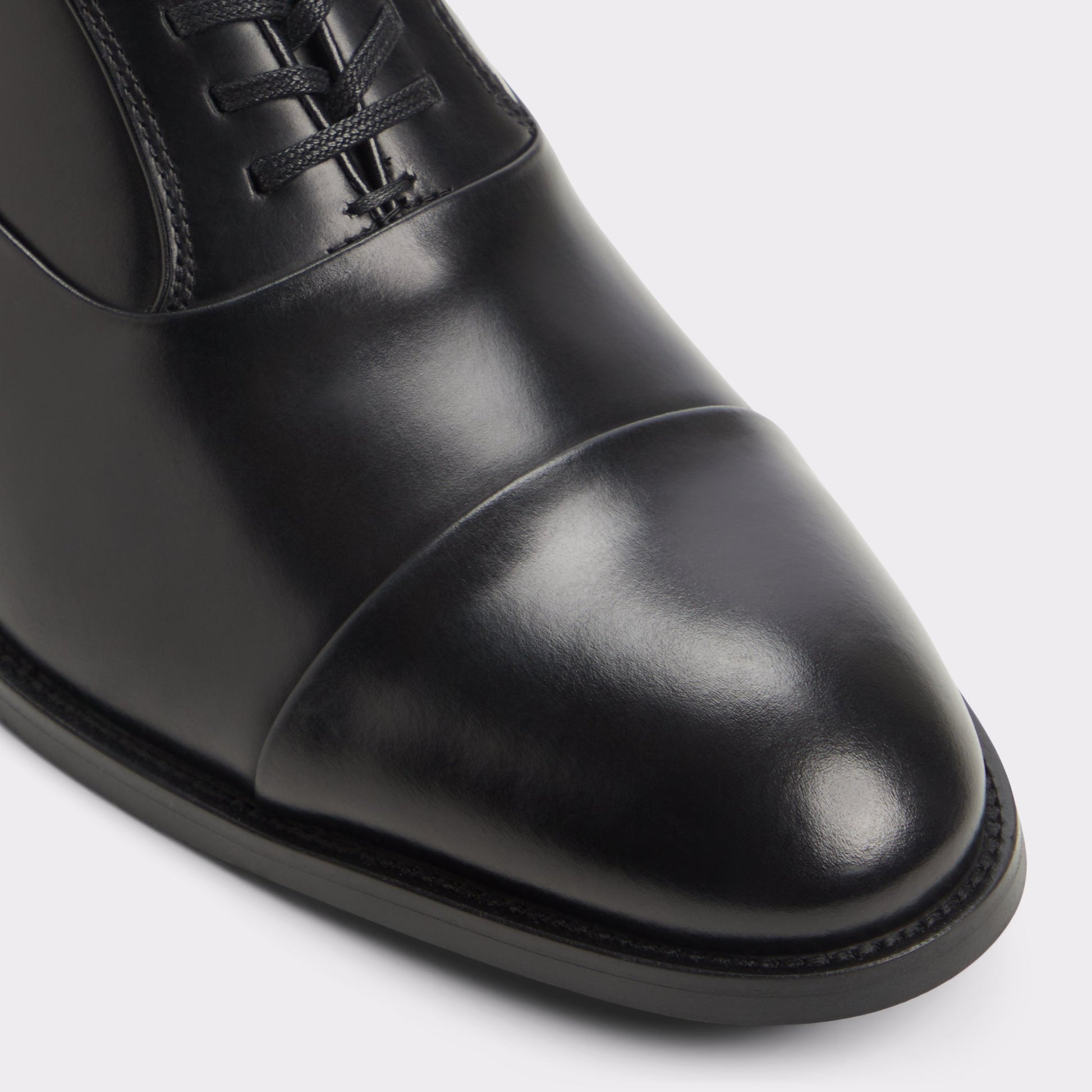 Close-up of the Black Lazio Oxford shoe