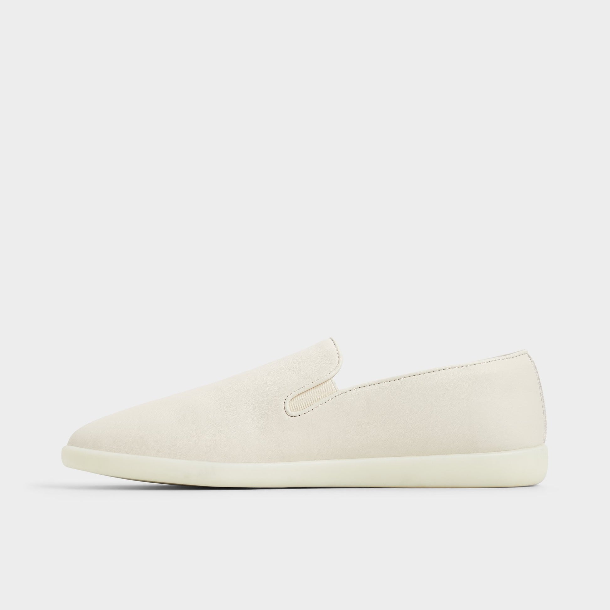 Side view of Bone Seawind Loafer