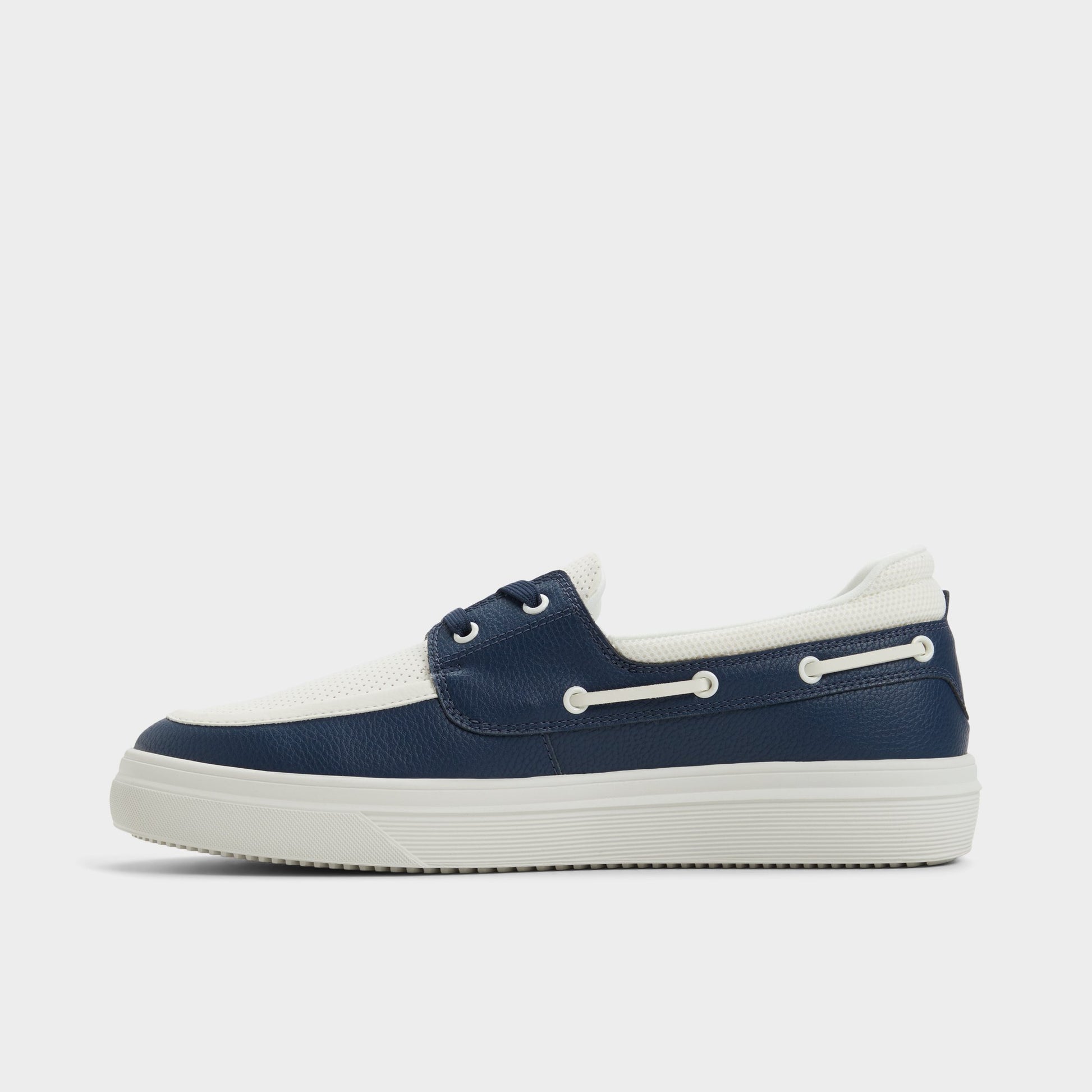 Side view of White/Navy Wildwave Boat shoe