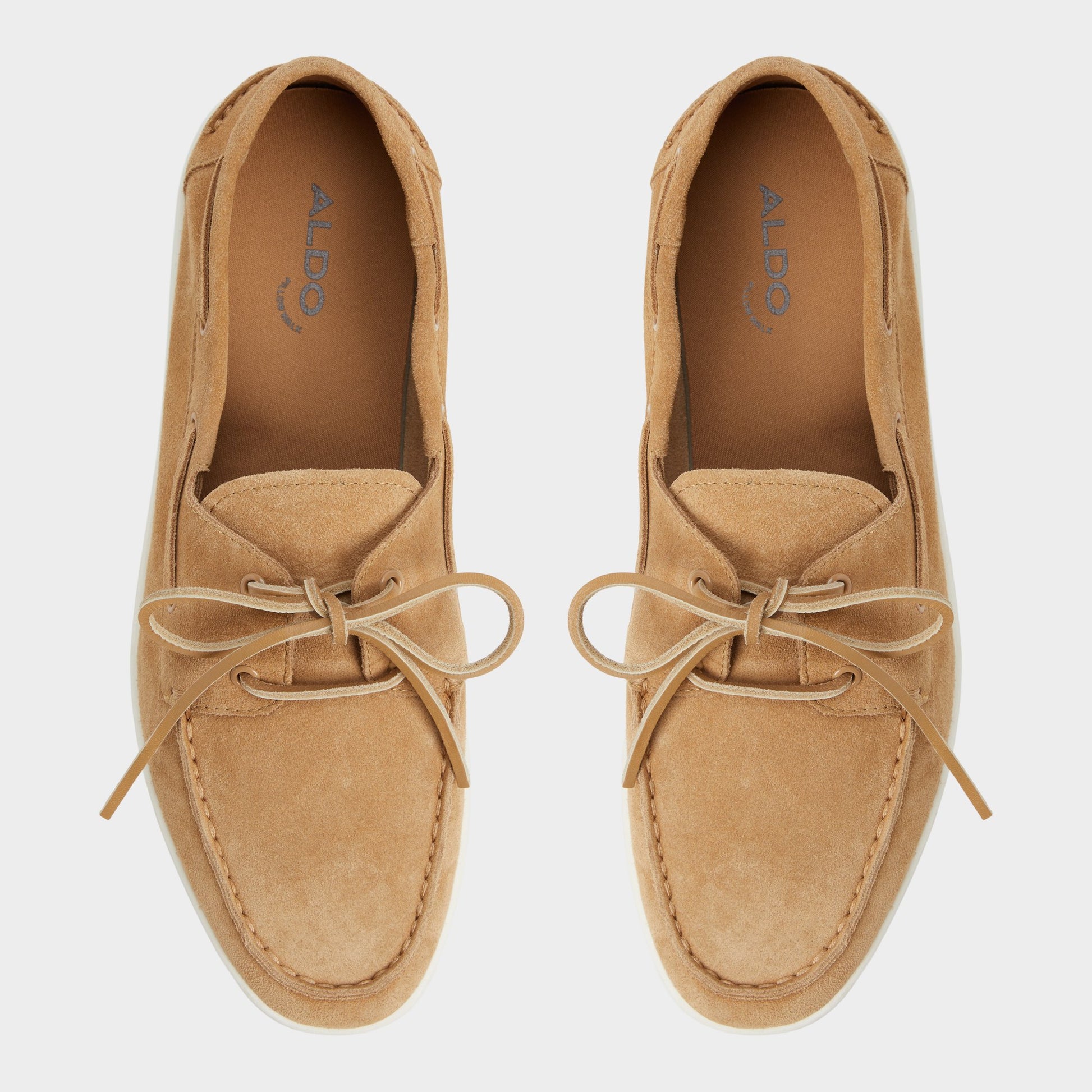 Top-down view of the Light Brown Portwind Boat shoe