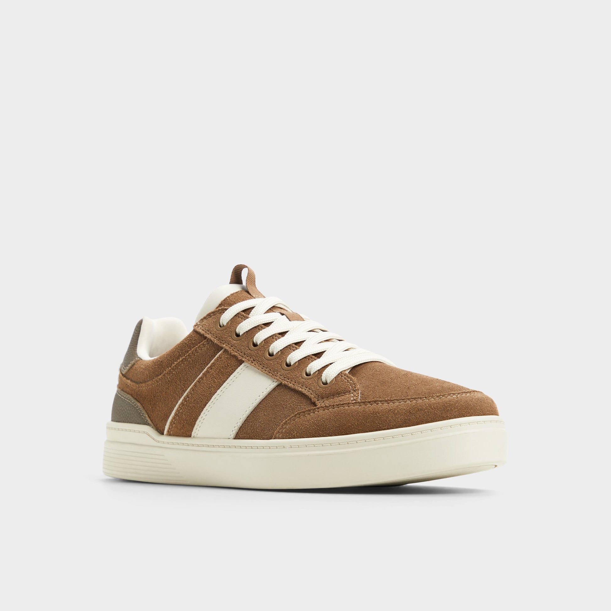 Three-quarter angle of Other Brown Elio Low top sneaker's front side