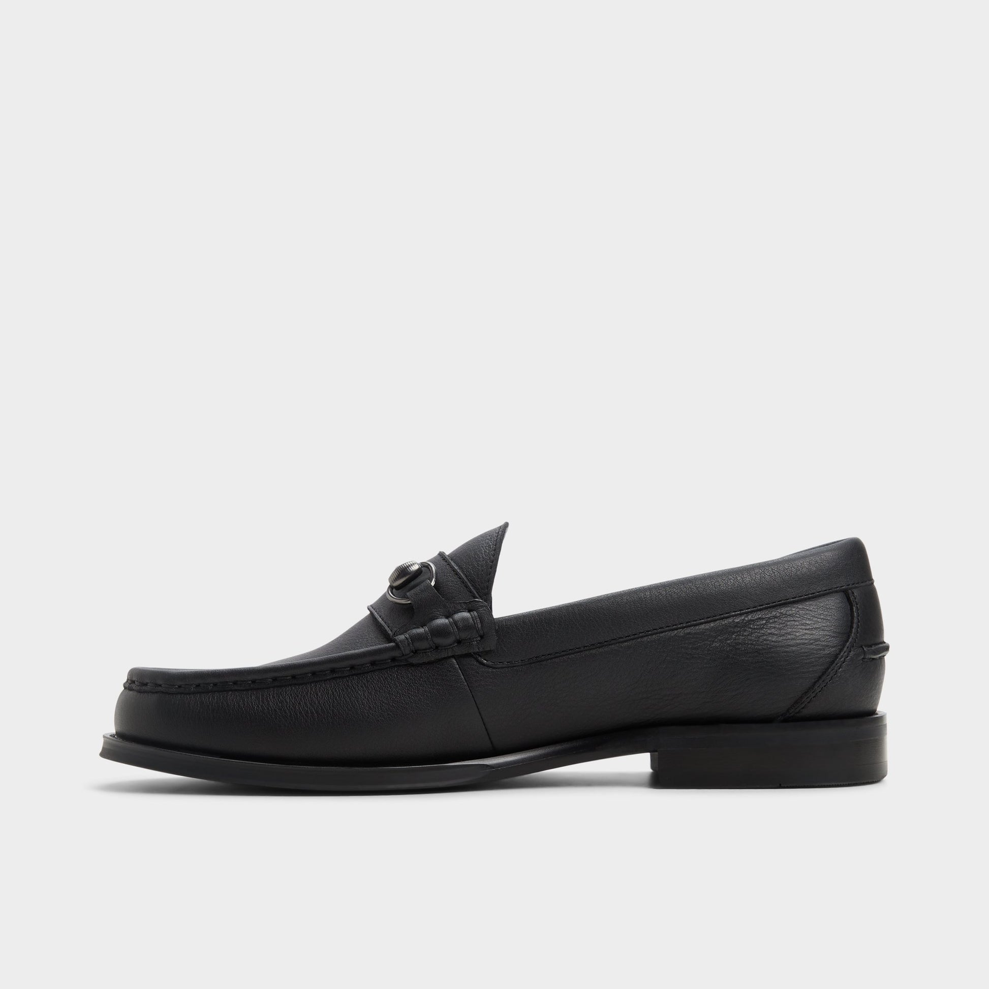 Side view of Black Wildwoodd Loafer