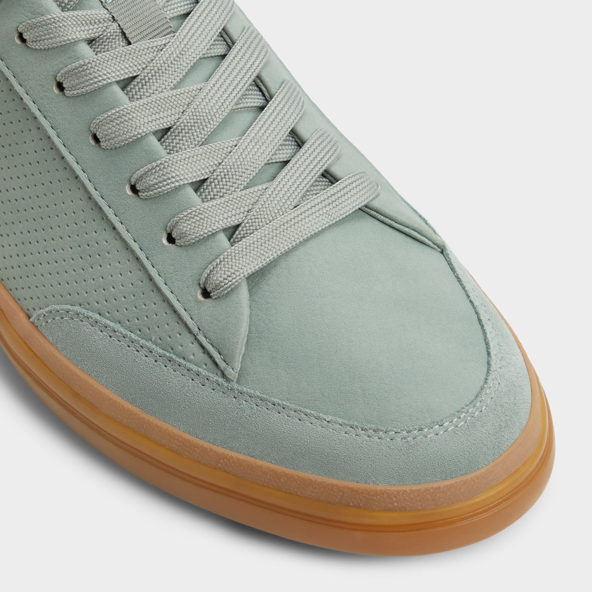 Gros plan de la Vert Clair Stepup Sneaker bas