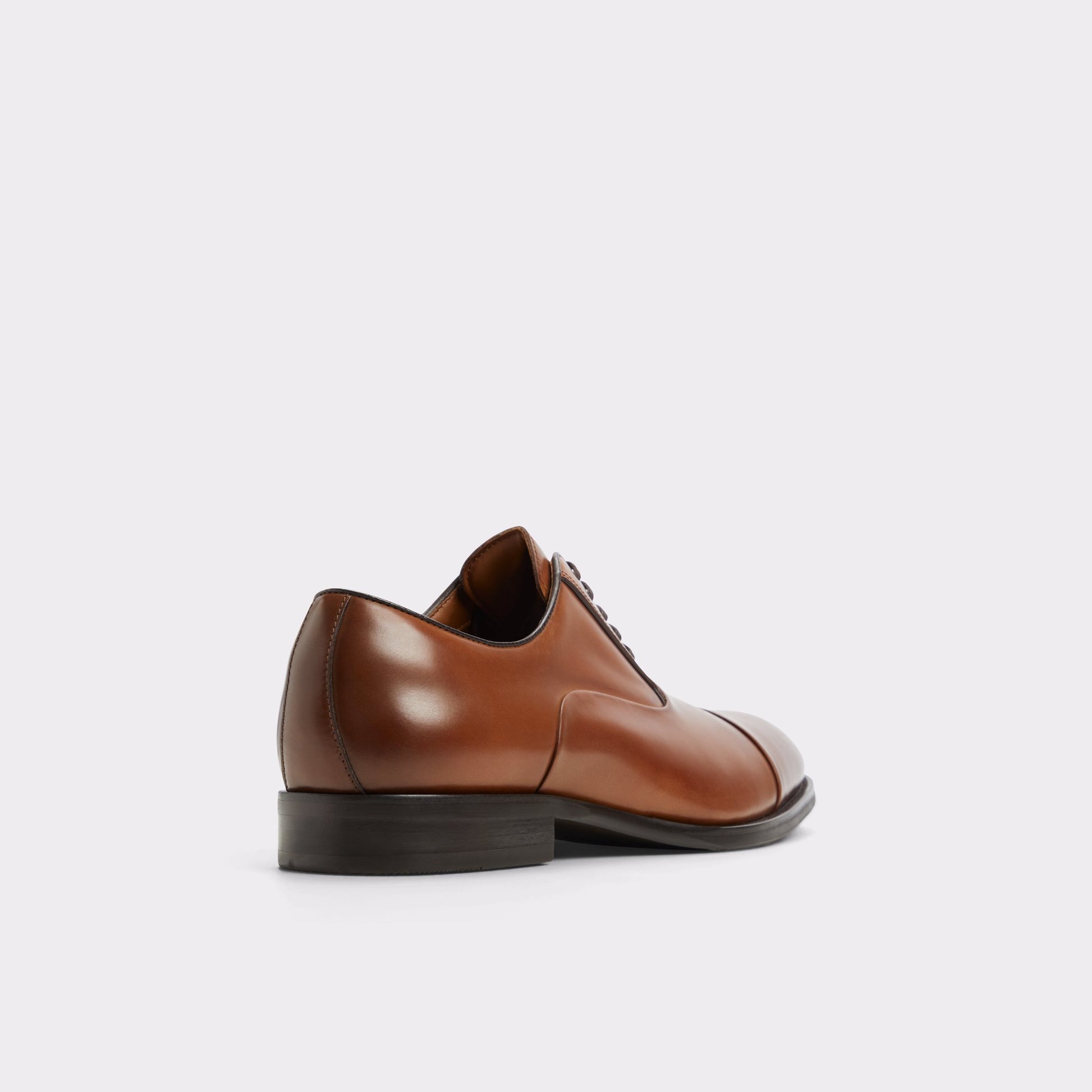 Three-quarter angle of Cognac Lazio Oxford shoe's back side