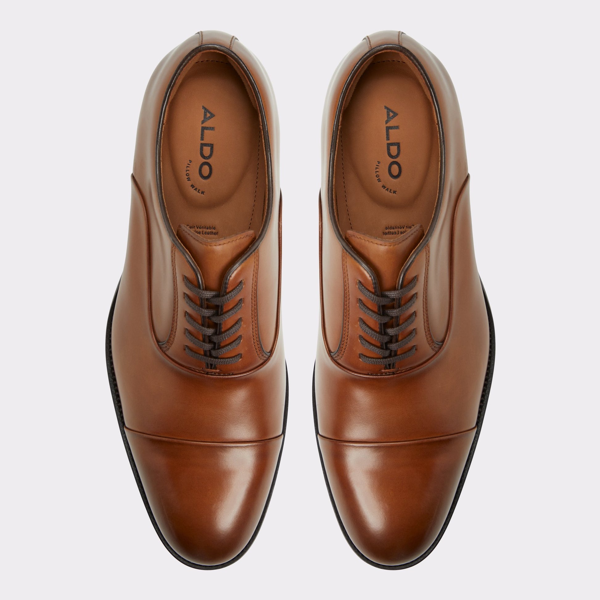 Top-down view of the Cognac Lazio Oxford shoe