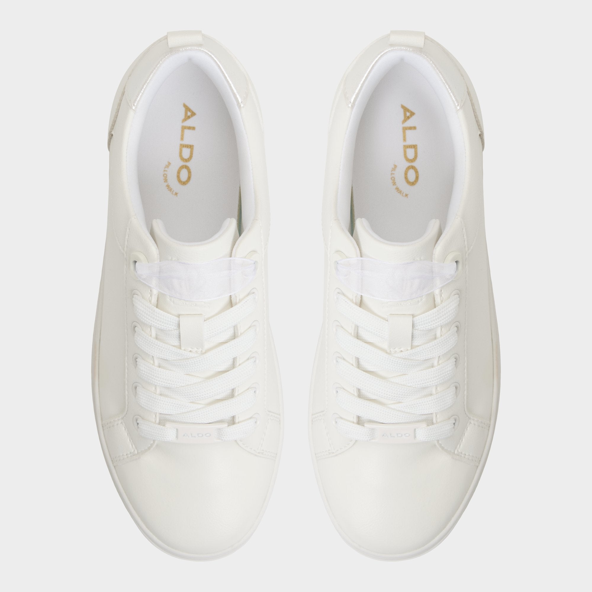 【ALDO】厚底・プラットフォーム☆Chiccomfort☆白スニーカー Chiccomfort Open White Women's Platform and wedge sneakers