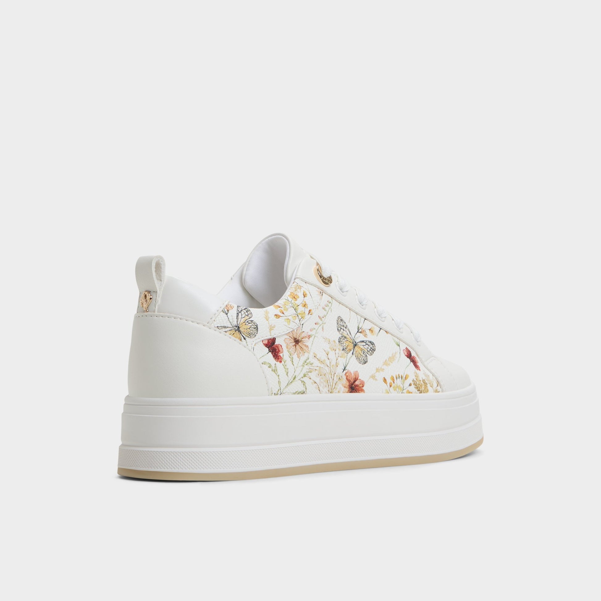 Three-quarter angle of Multi Chiccomfort Low top sneaker's back side