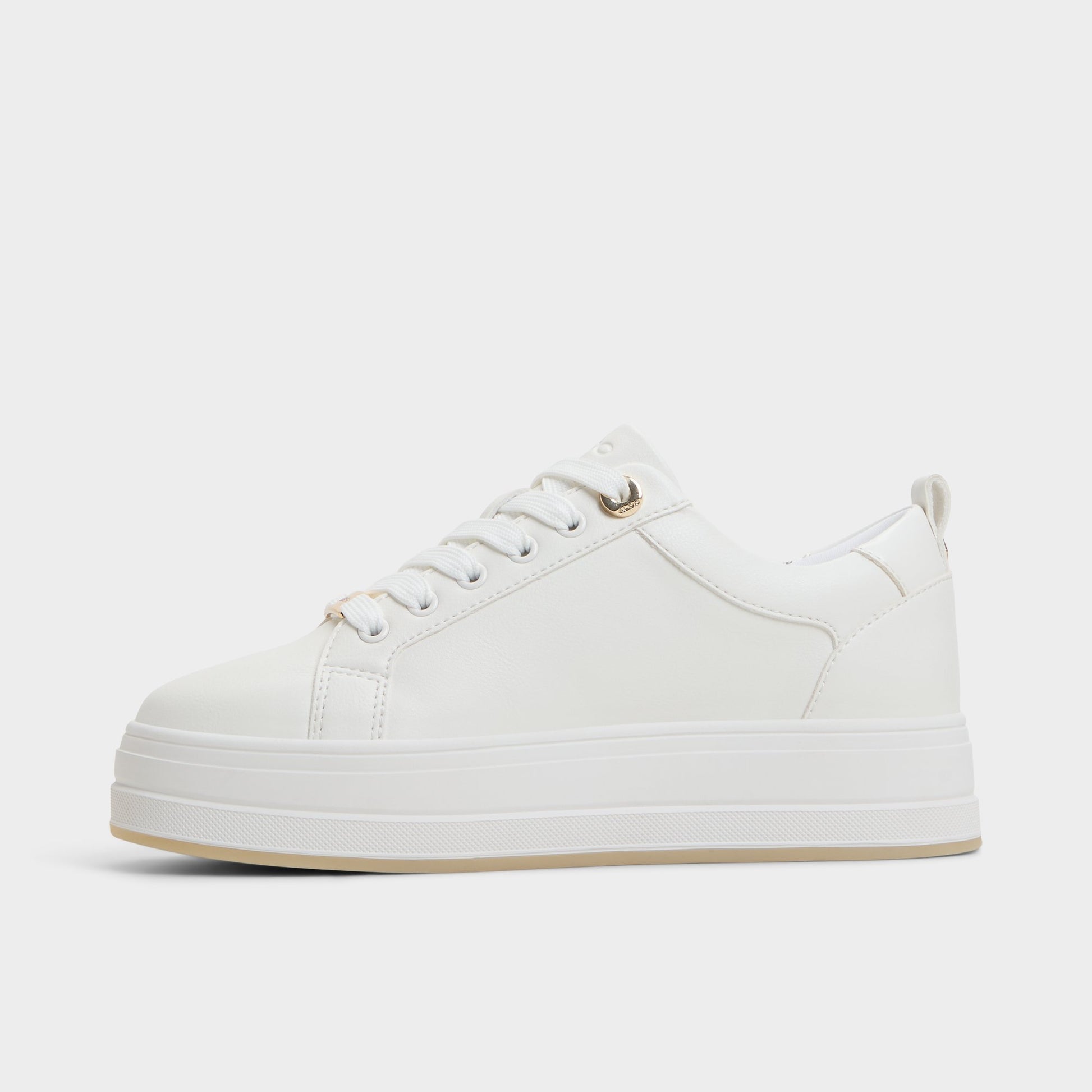 Side view of Multi Chiccomfort Low top sneaker