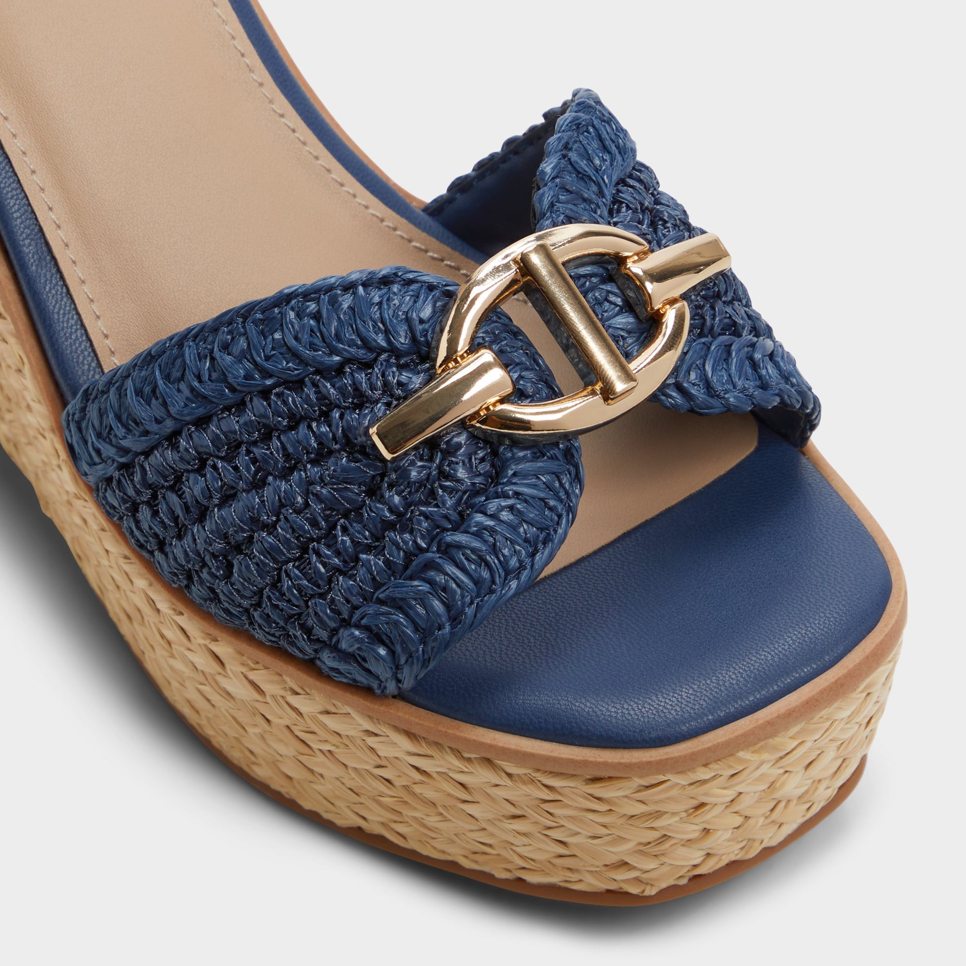 Close-up of the Navy Ybylin Wedge sandal
