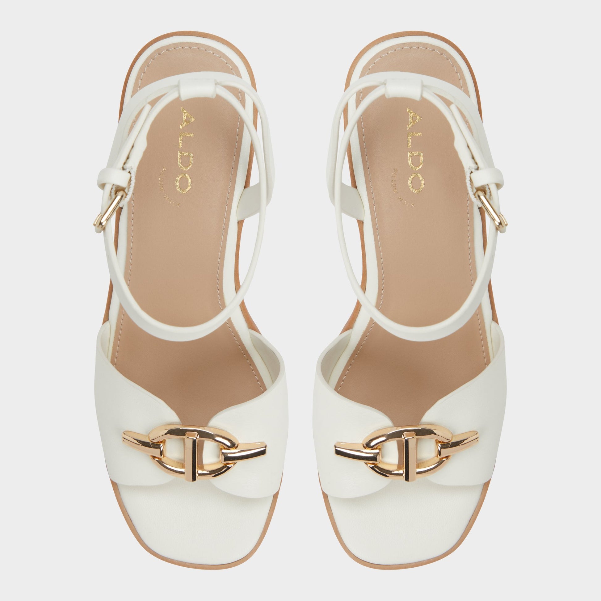 Top-down view of the White Ybylin Wedge sandal