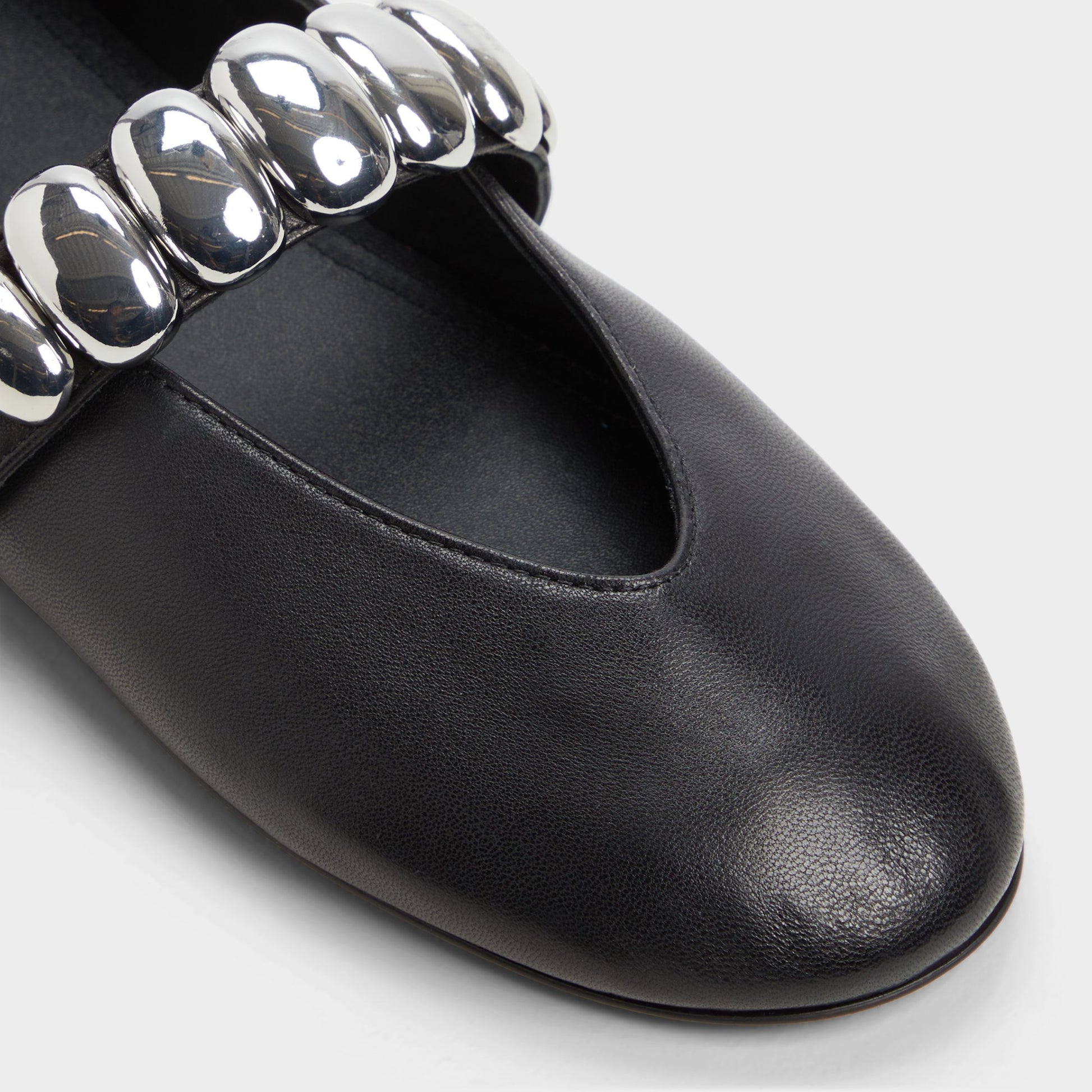 Close-up of the Black Figgis Ballerina