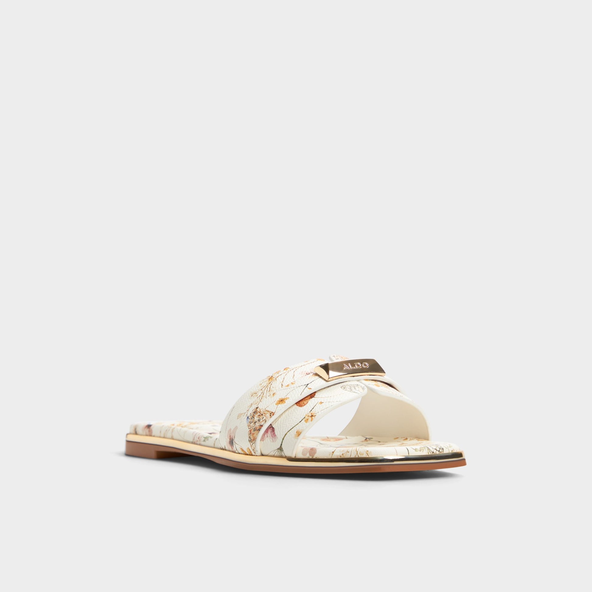 Three-quarter angle of Multi Darine Slide sandal's front side