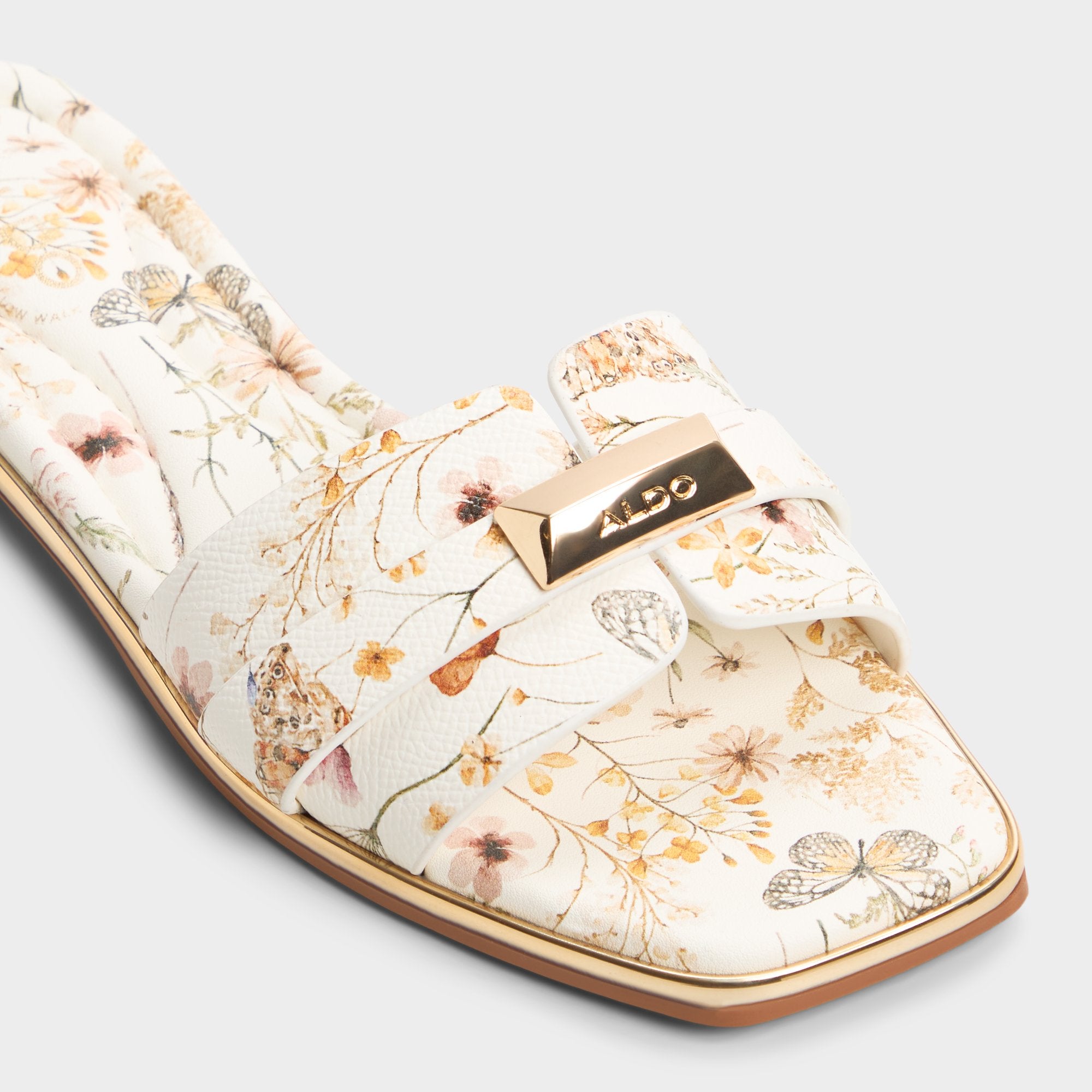 【ALDO】フローラル柄☆Darine〇フラット・スライドサンダル Darine Multi Women's Flats
