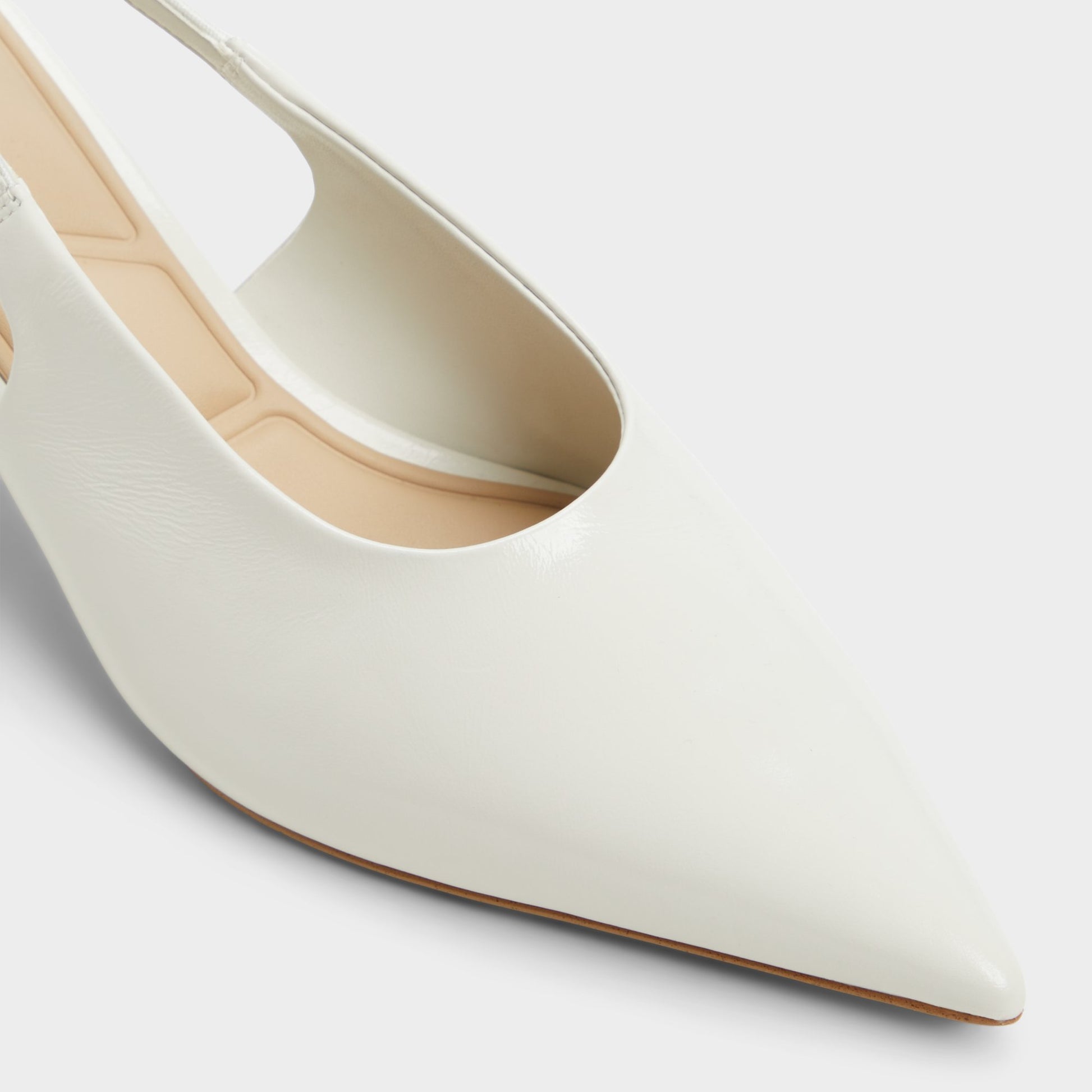 Close-up of the White/Bone Oceweth Slingback heel